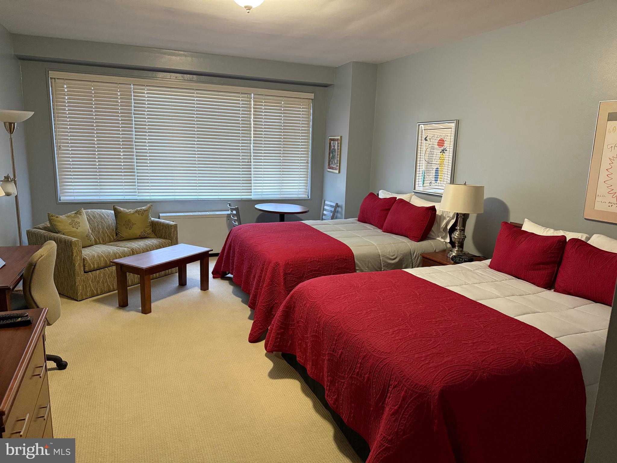 ELEVEN SLADE - Residential