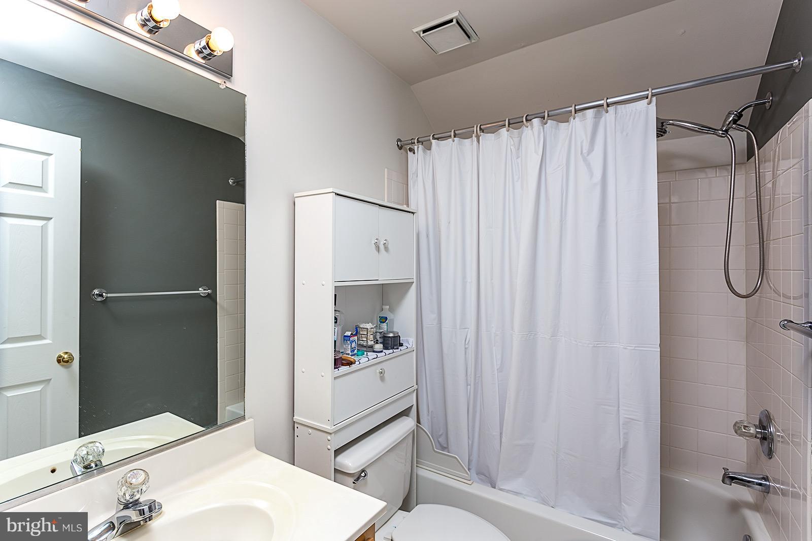 BARRINGTON - Residential