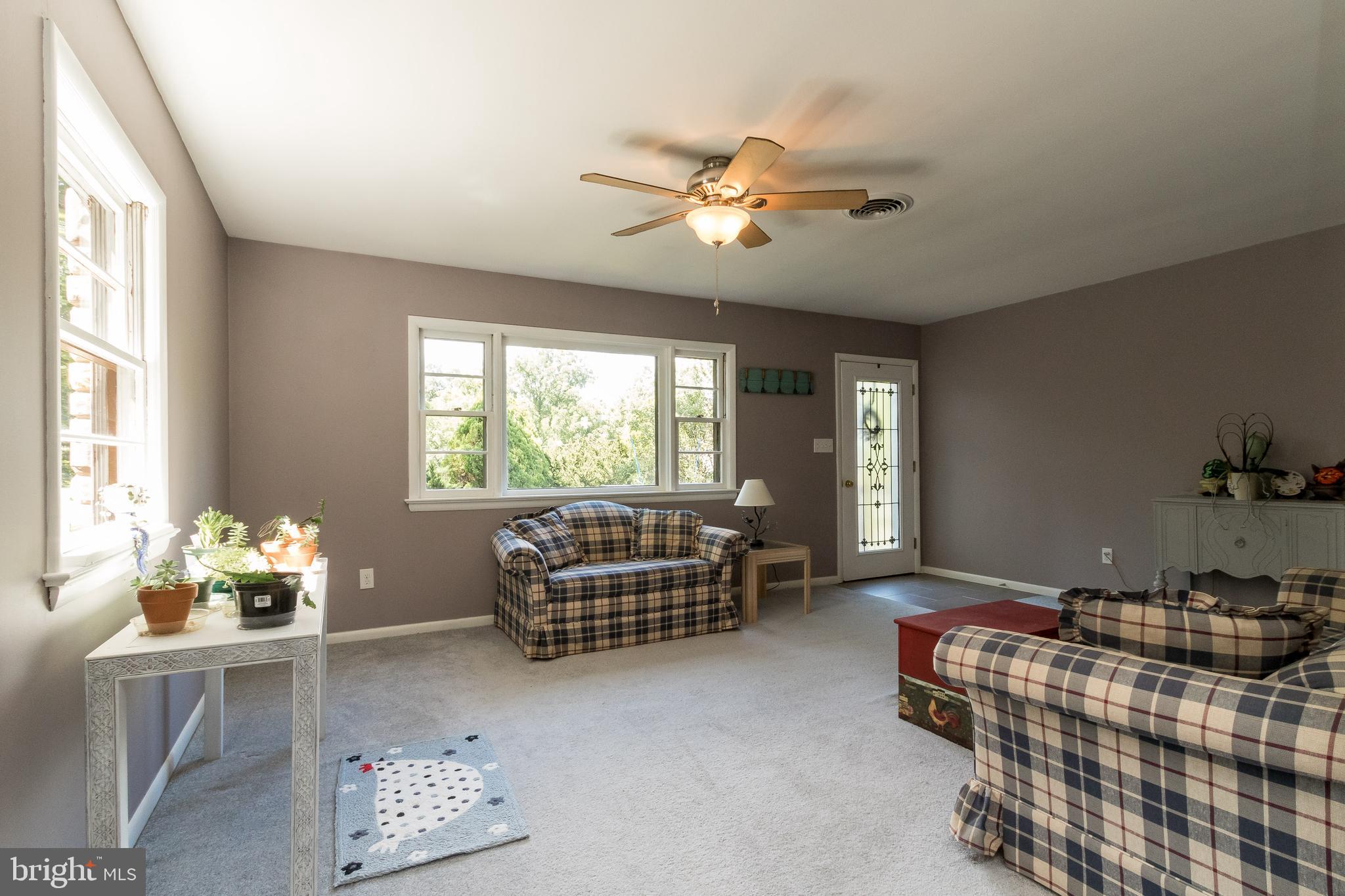 TAYLORSTOWN - Residential