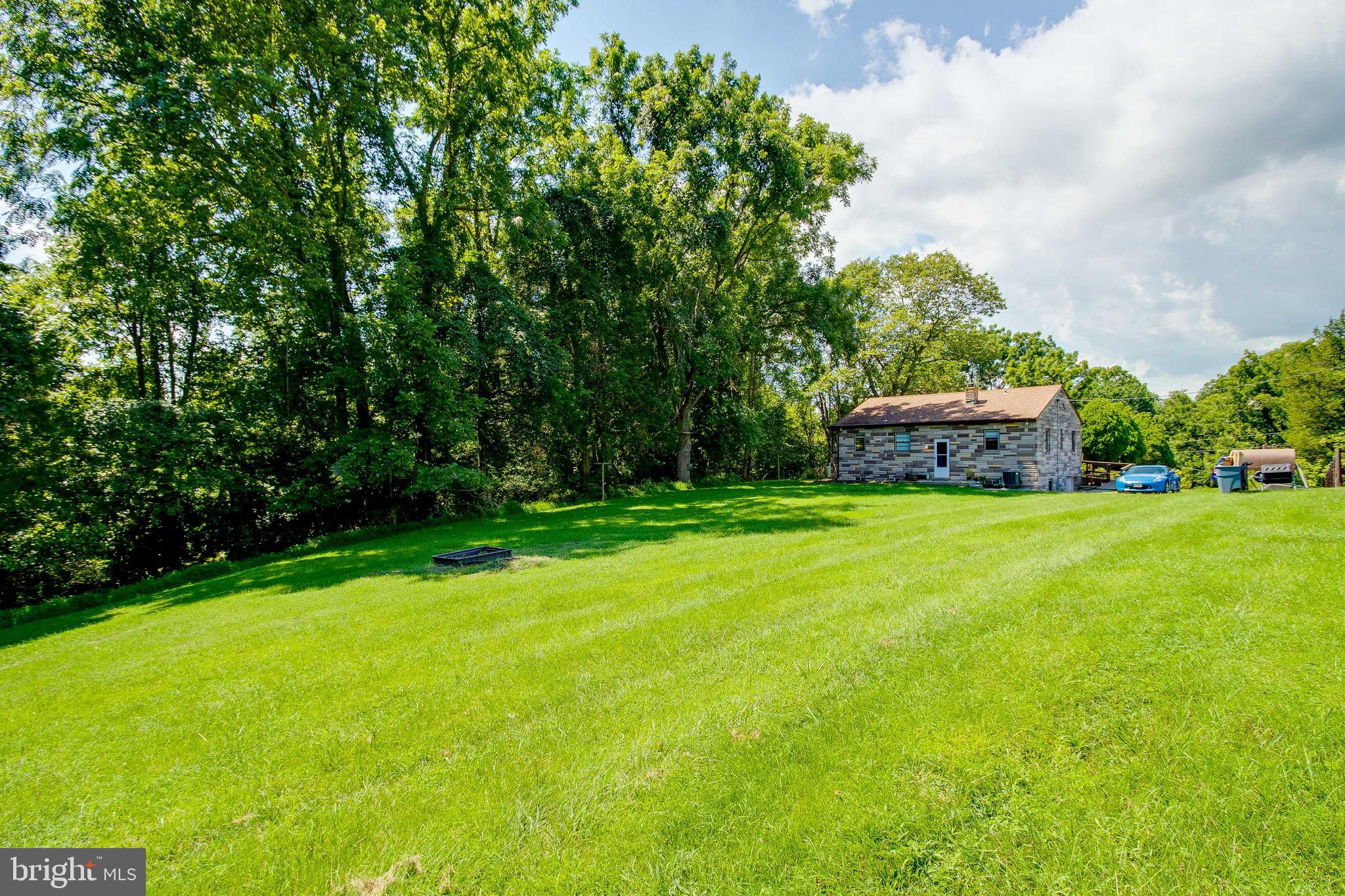 TAYLORSTOWN - Residential