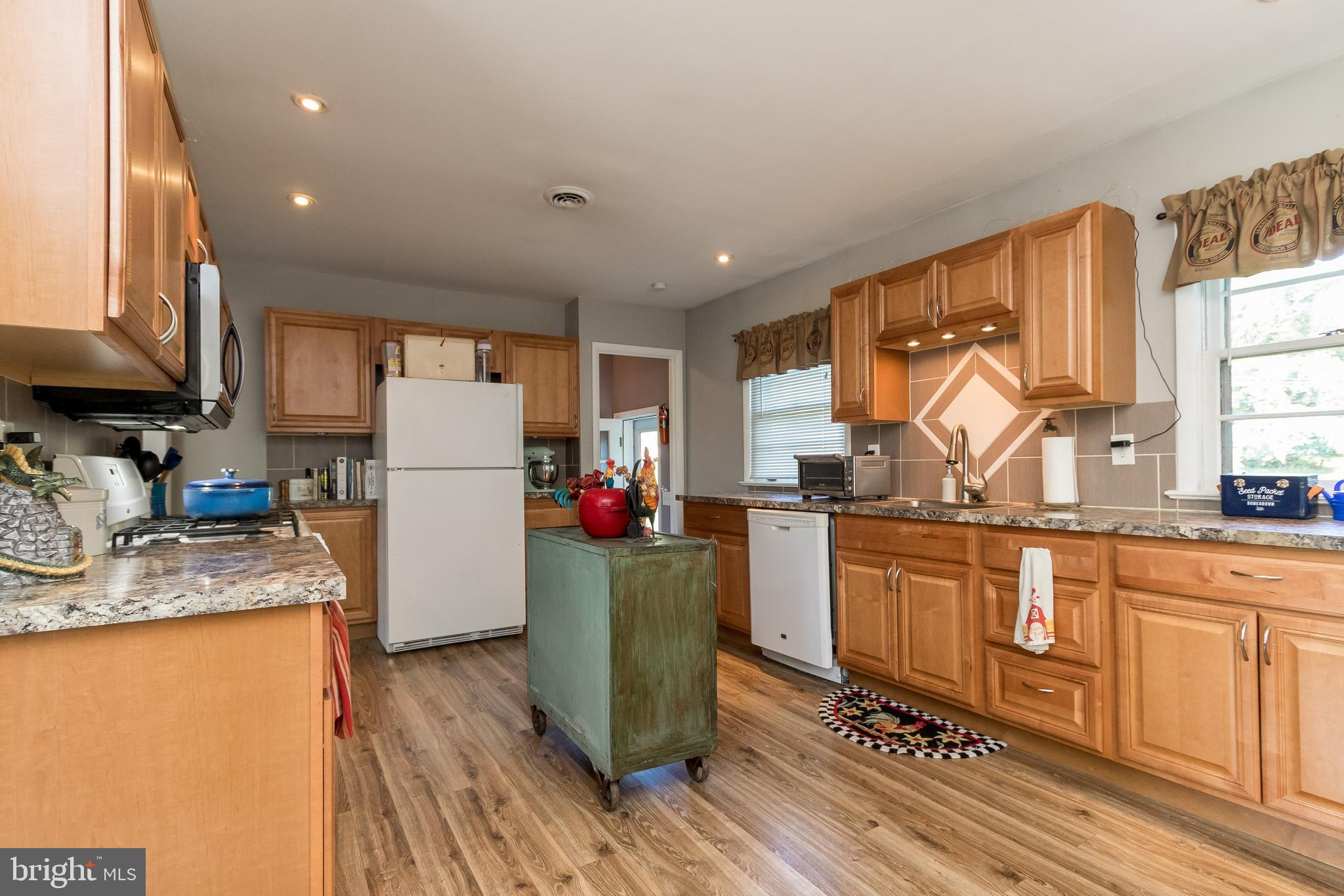 TAYLORSTOWN - Residential