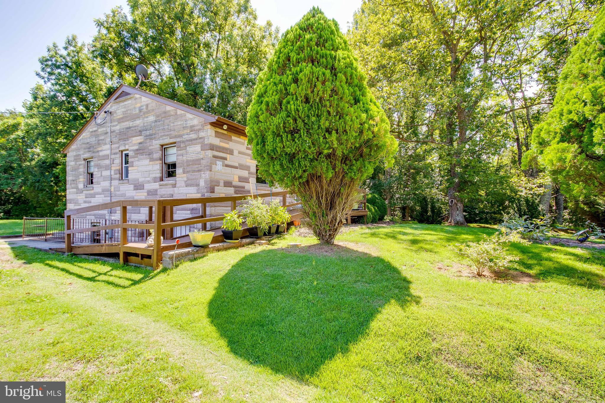 TAYLORSTOWN - Residential