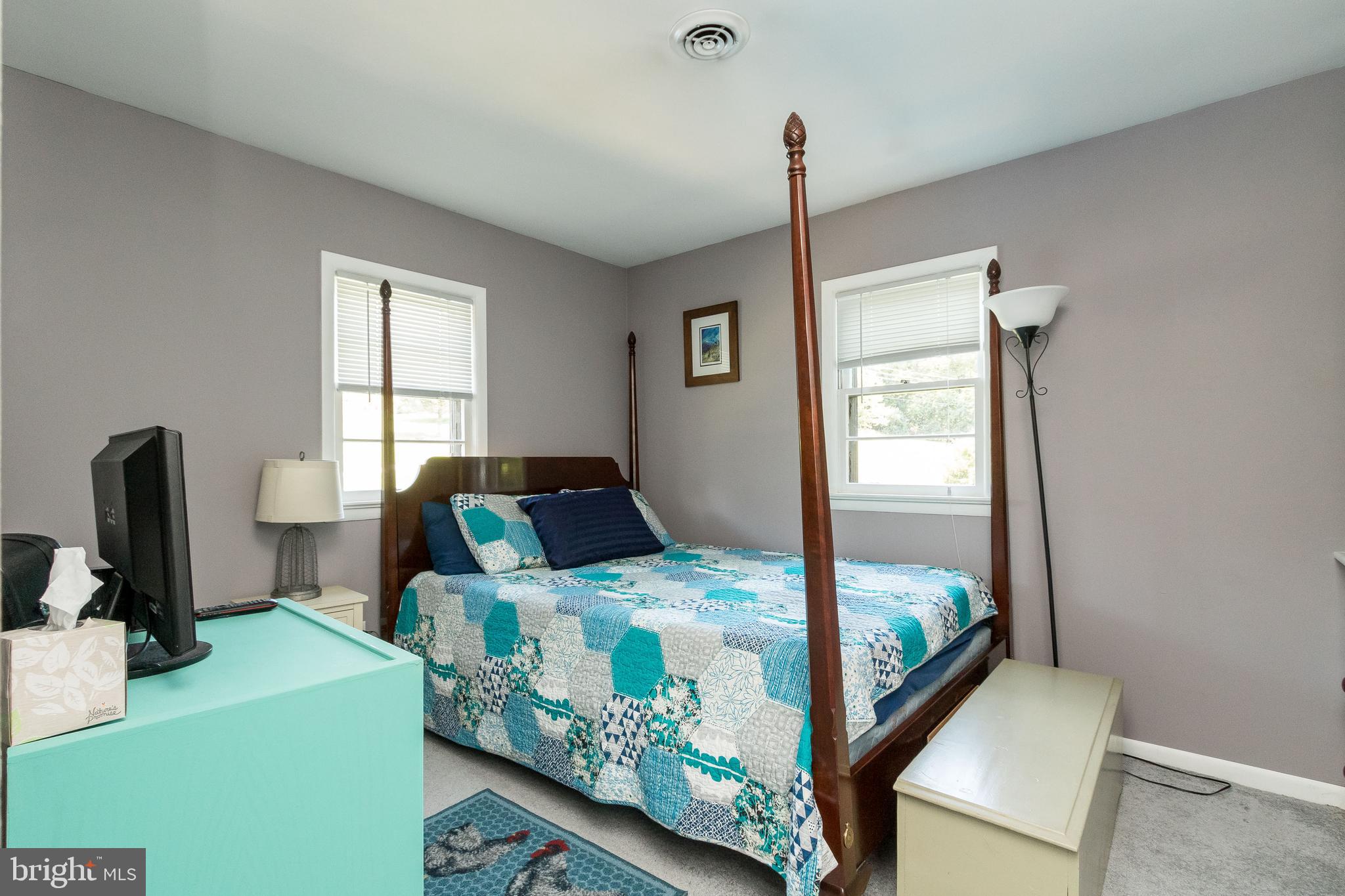 TAYLORSTOWN - Residential