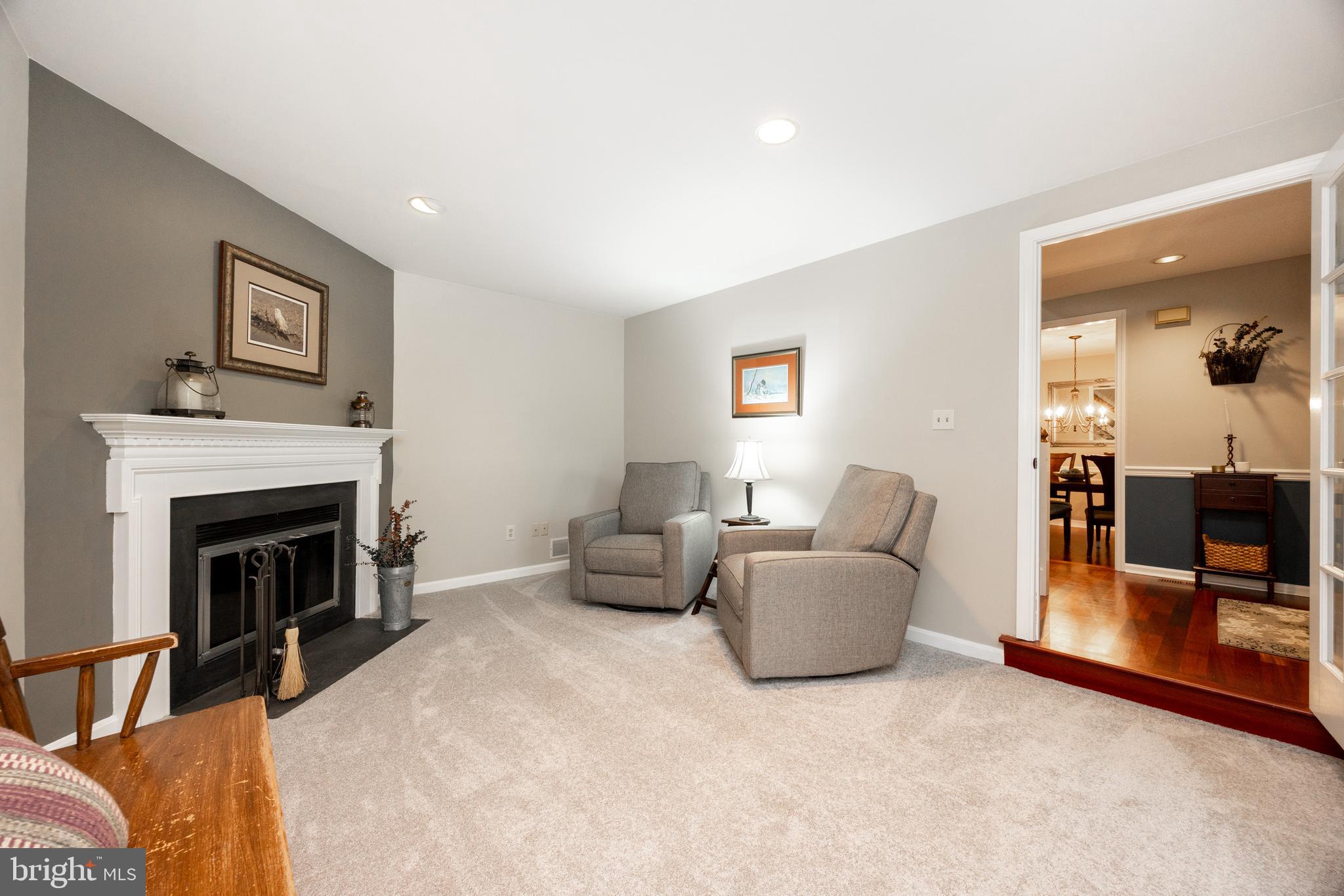DEERFIELD KNOLL - Residential