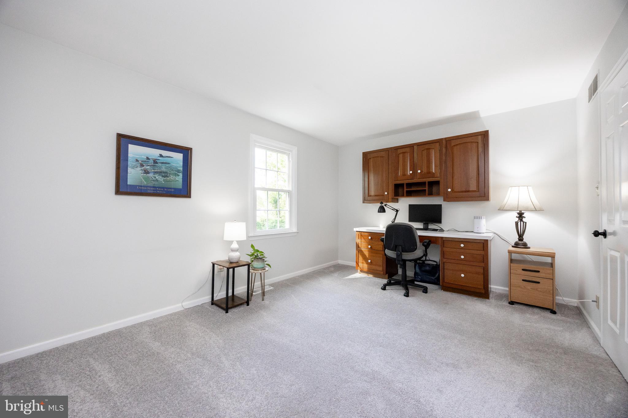 DEERFIELD KNOLL - Residential