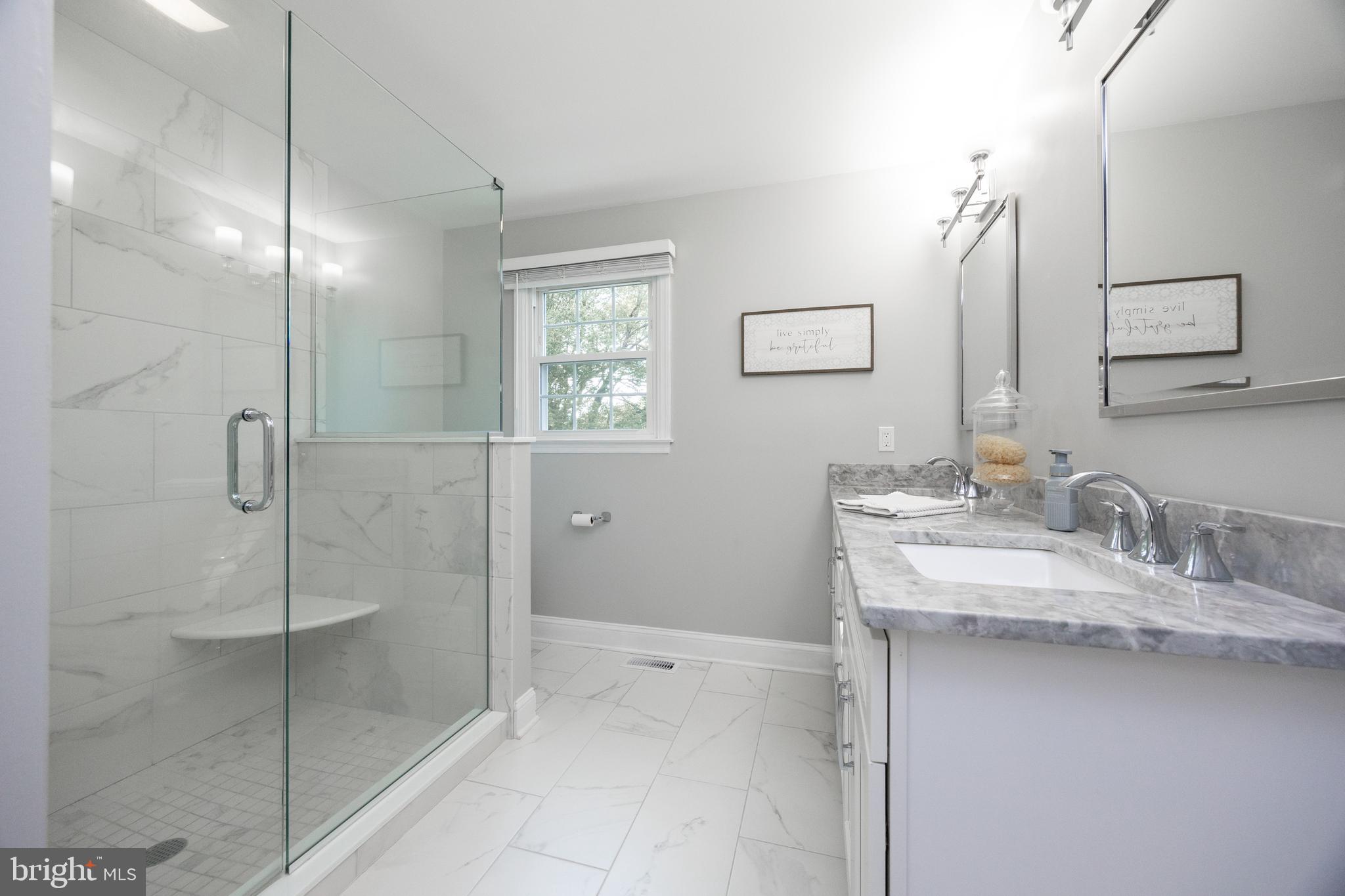 DEERFIELD KNOLL - Residential