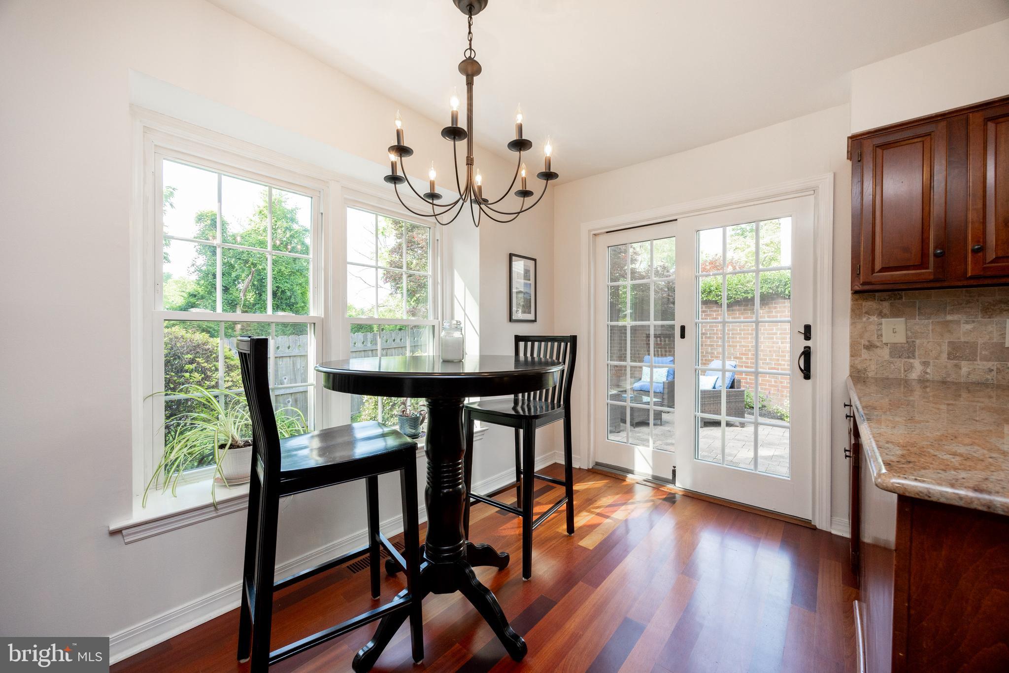 DEERFIELD KNOLL - Residential