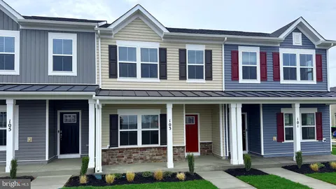 MLS: VAFV2033706
