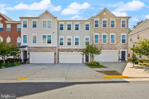 6851 BRYSON CIRCLE HAYMARKET VA 20169