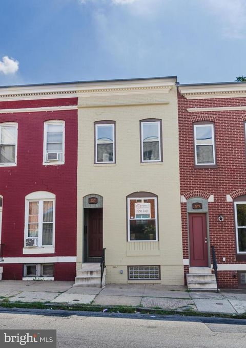 Townhouse For Sale - 2217 W Baltimore Street<br/> BALTIMORE, MD 21223