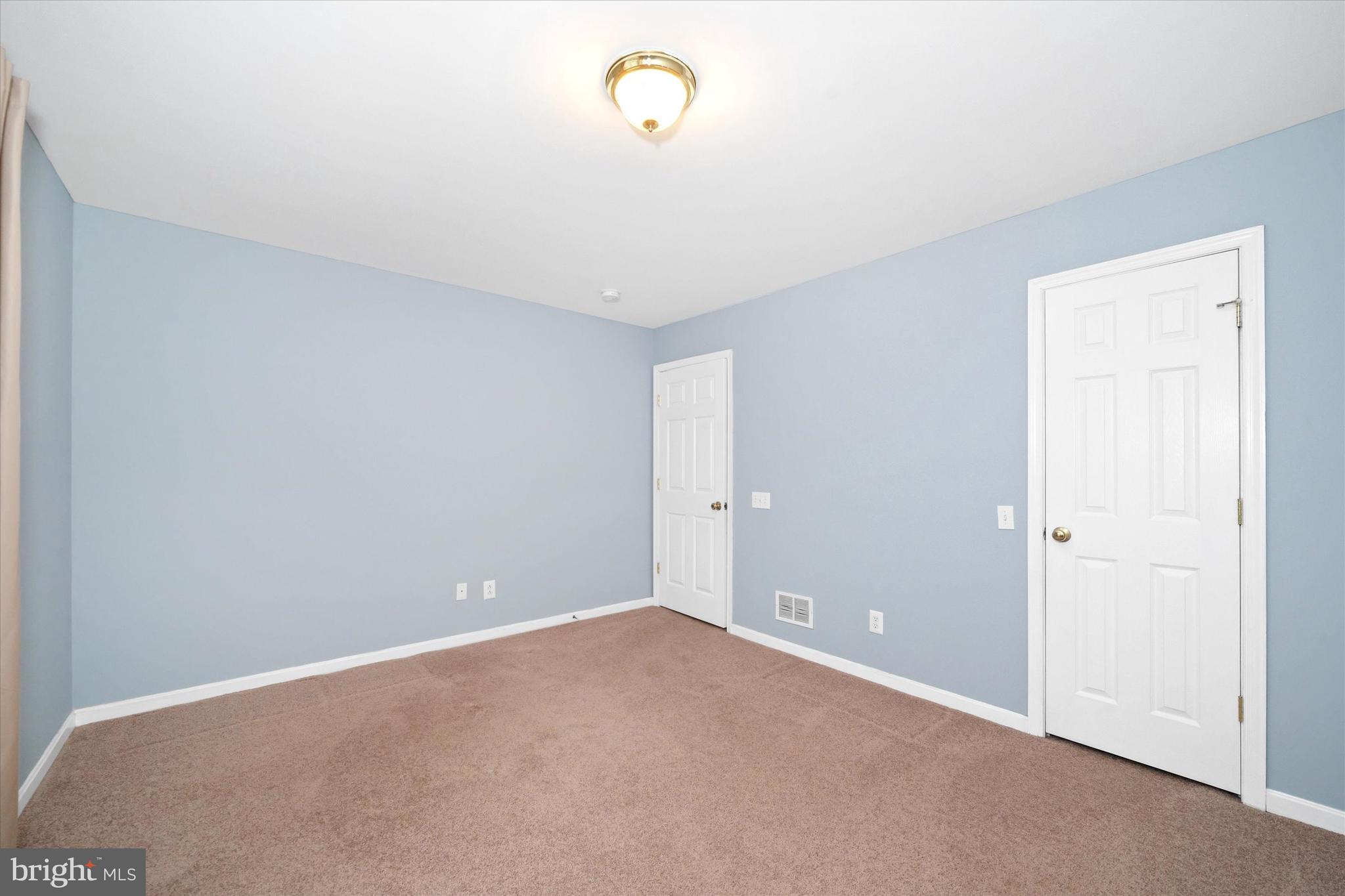 CRICKLEWOOD - Residential