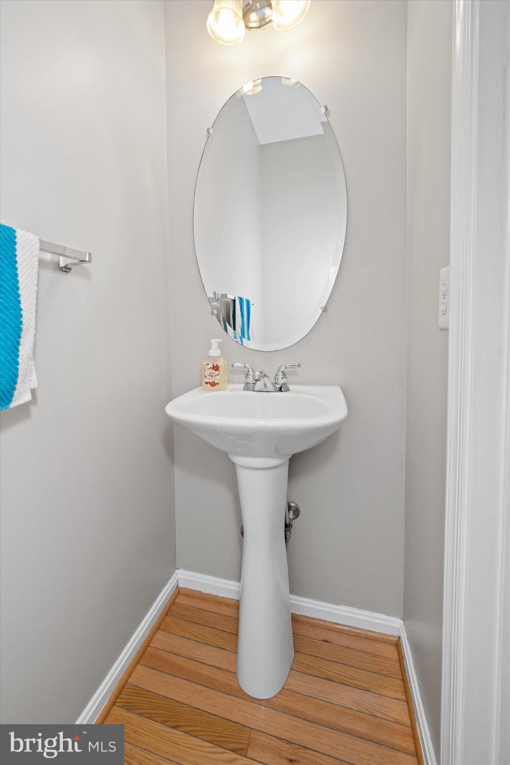 CRICKLEWOOD - Residential