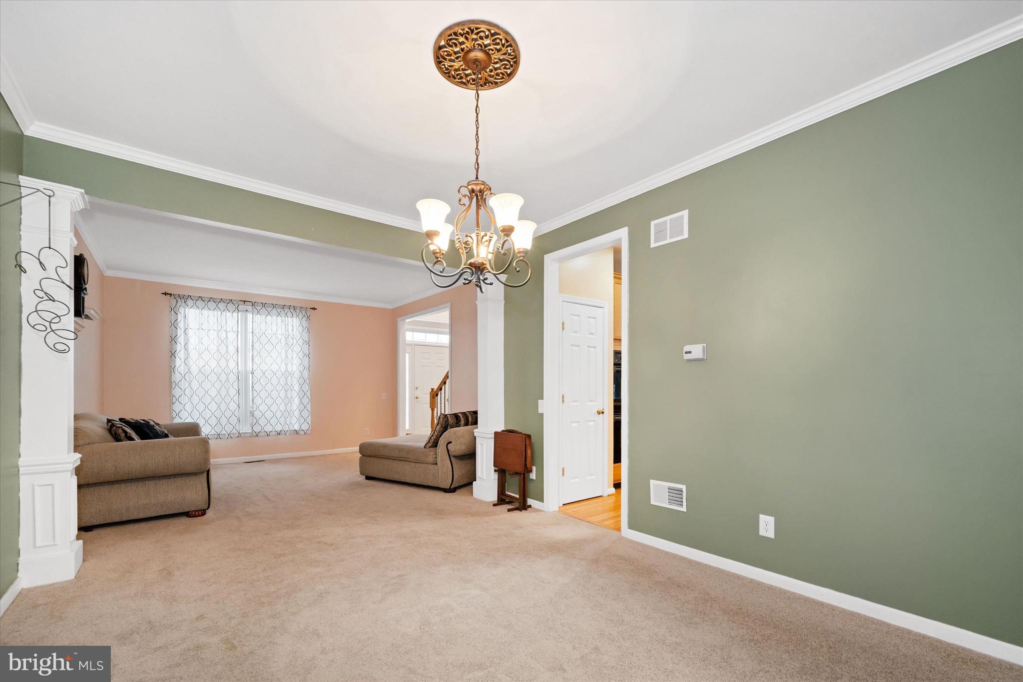 CRICKLEWOOD - Residential