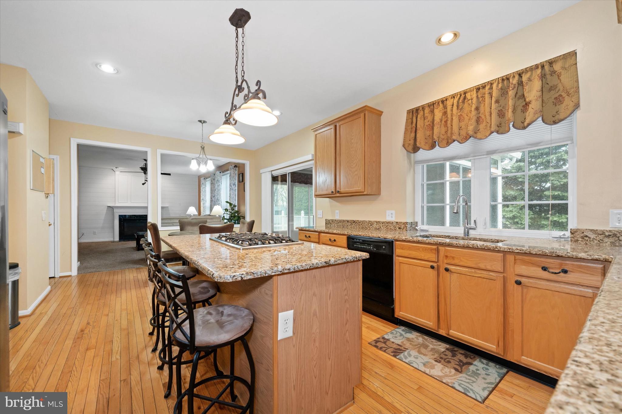 CRICKLEWOOD - Residential