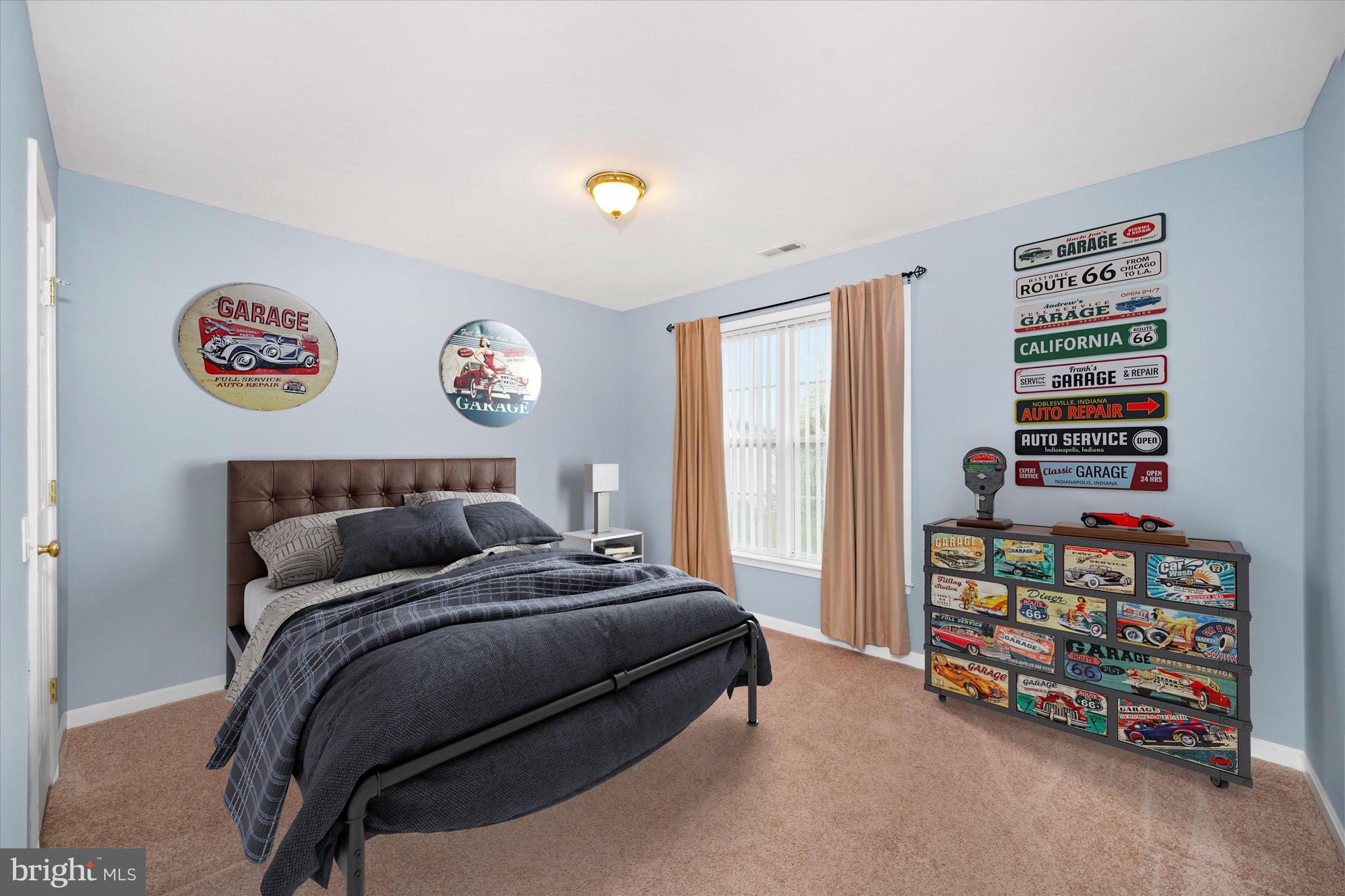 CRICKLEWOOD - Residential