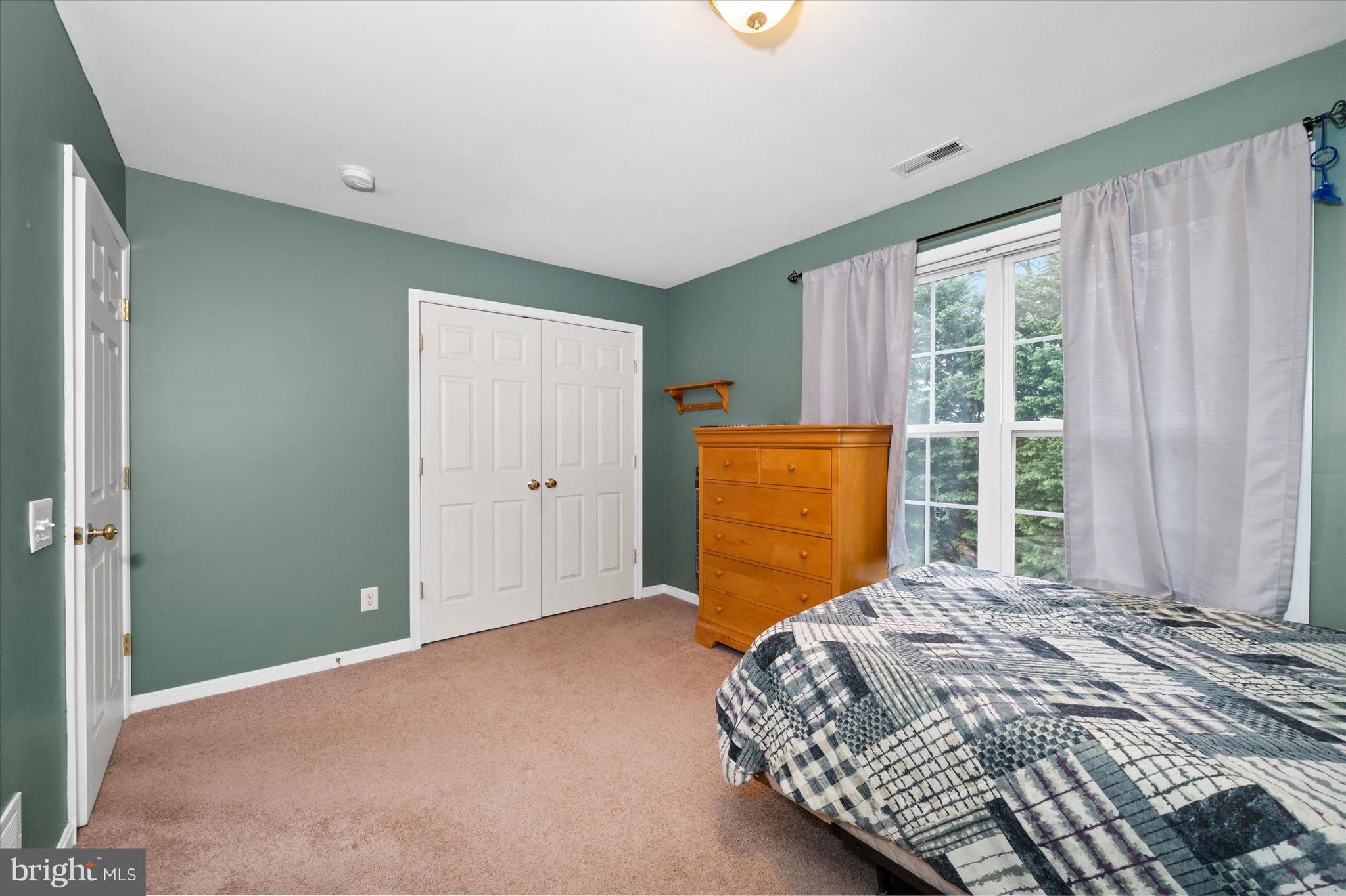 CRICKLEWOOD - Residential