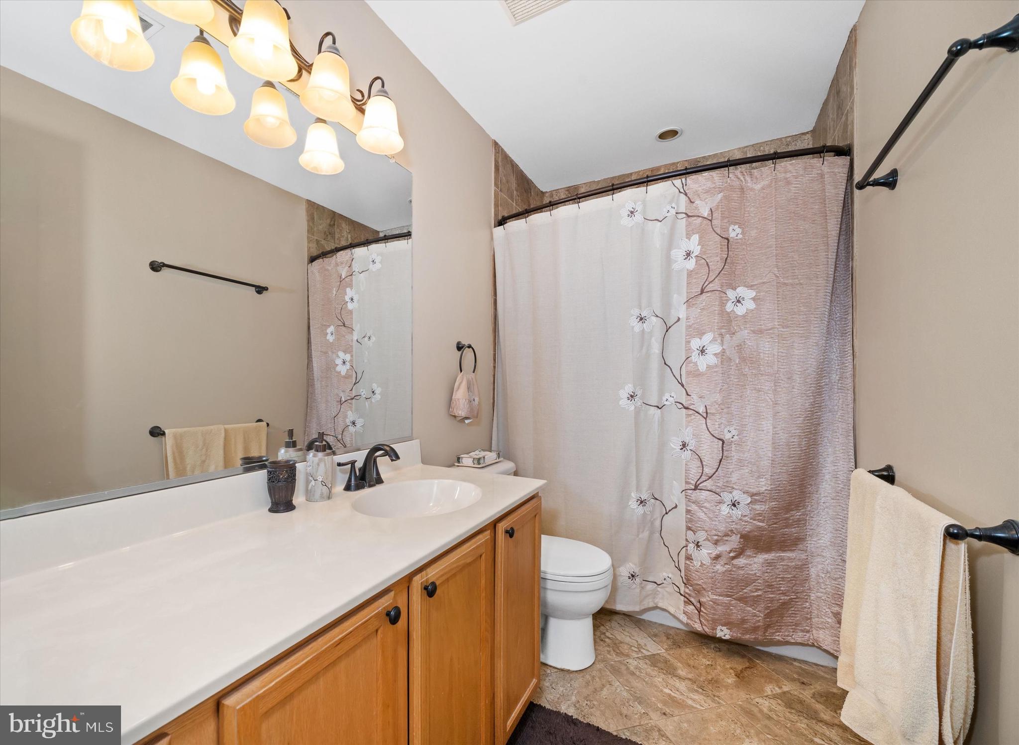 CRICKLEWOOD - Residential