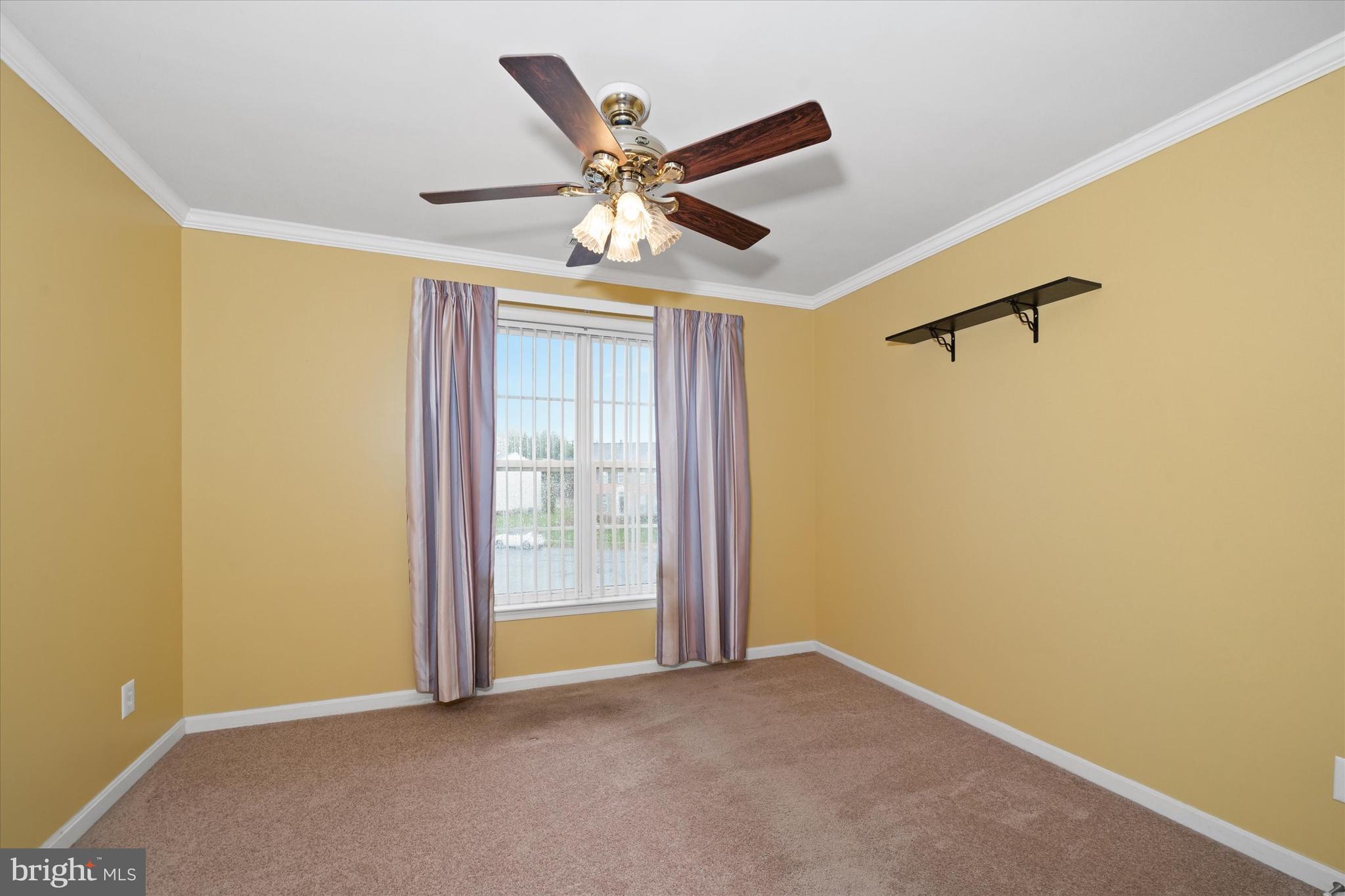 CRICKLEWOOD - Residential