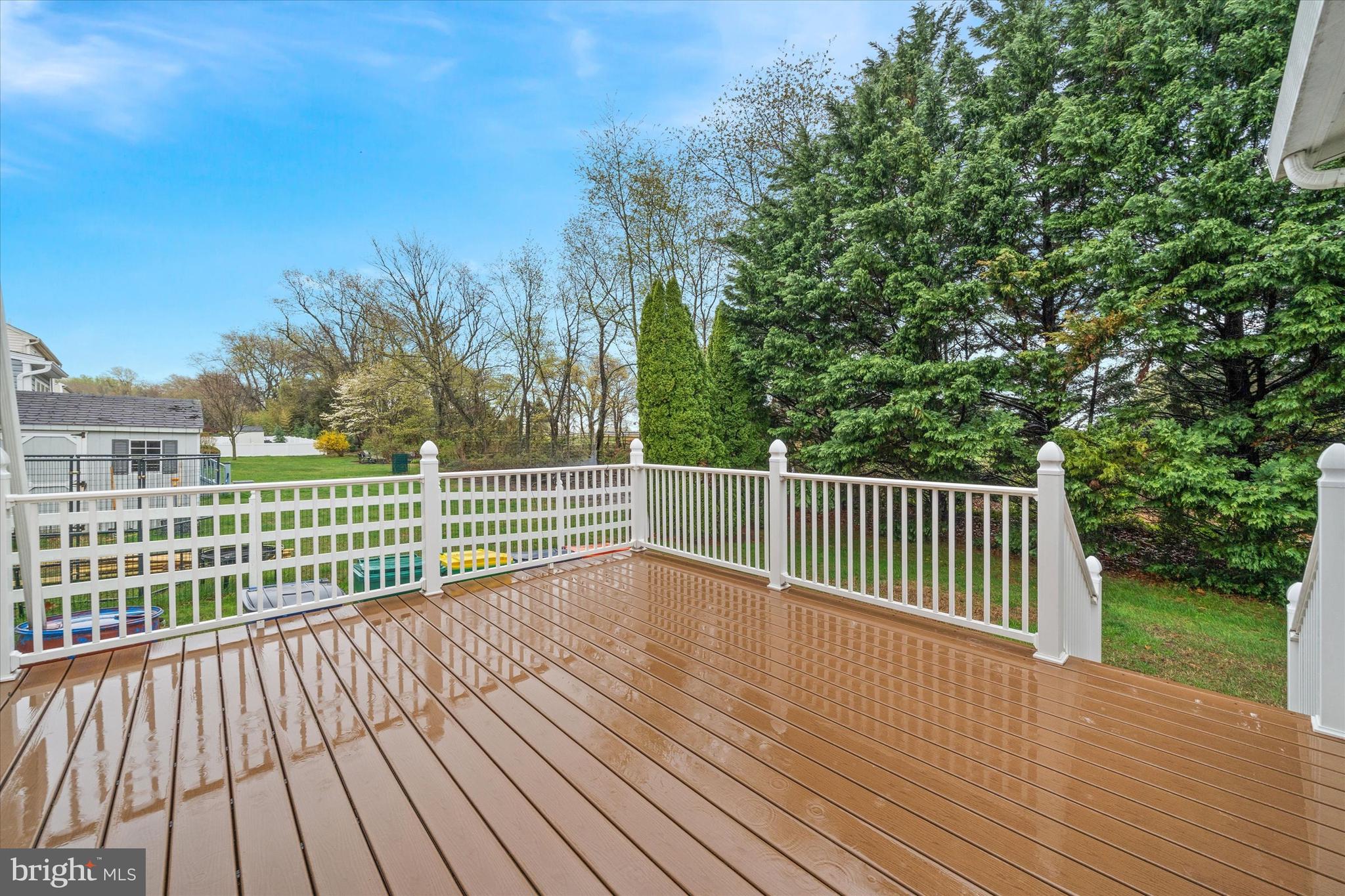 CRICKLEWOOD - Residential