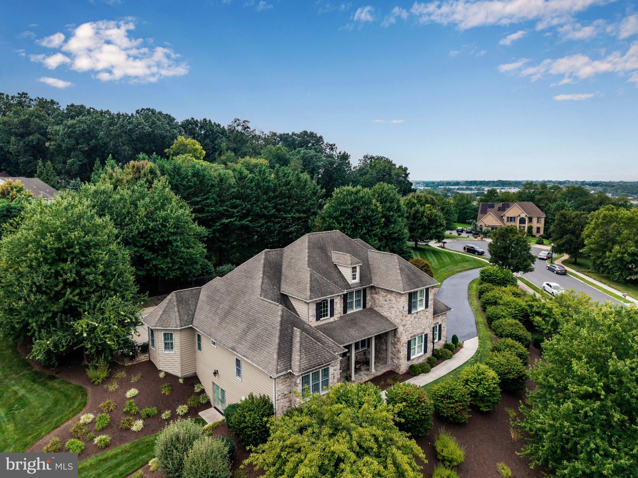 5103 MAPLE LEAF COURT