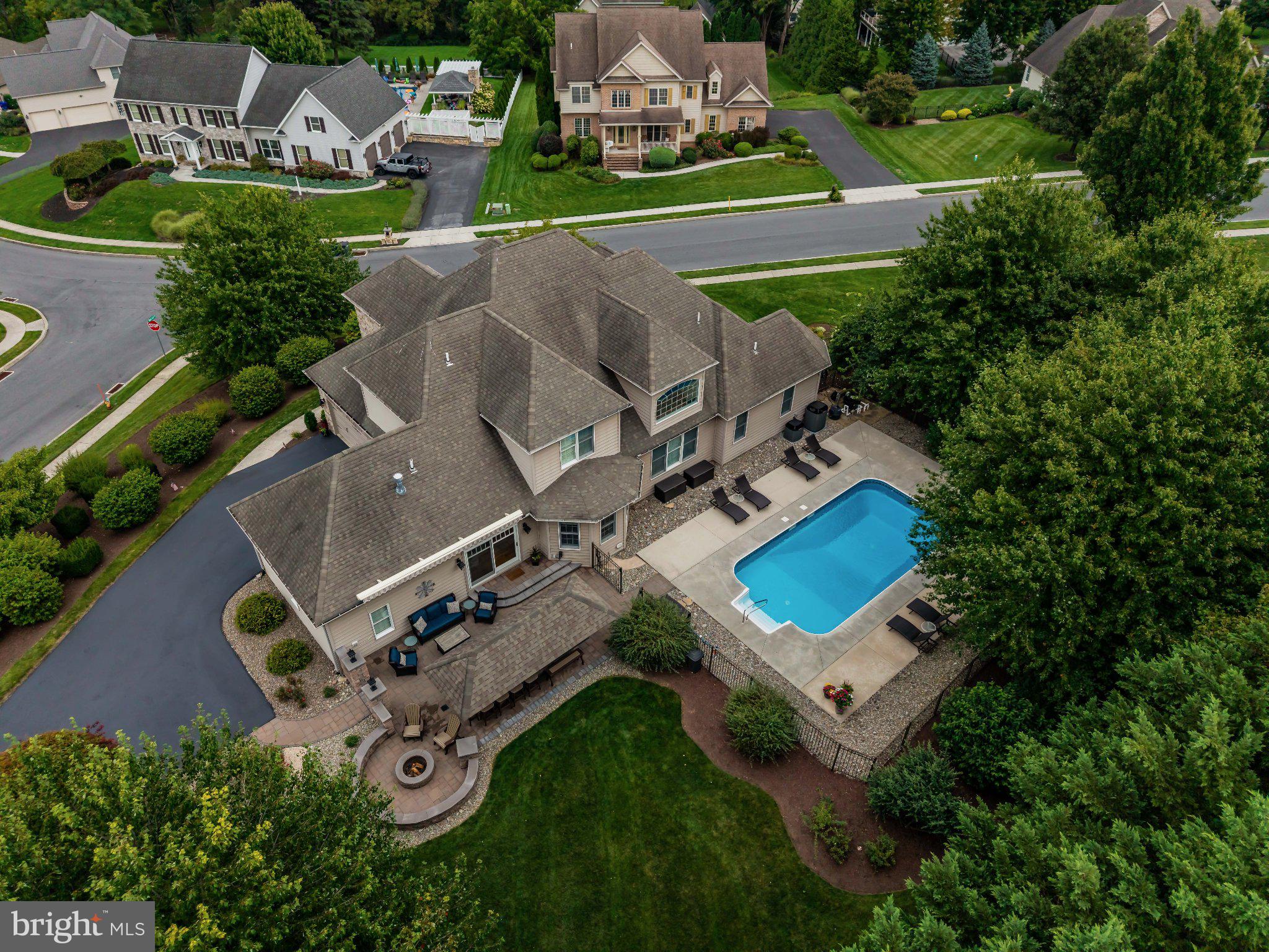 5103 MAPLE LEAF COURT