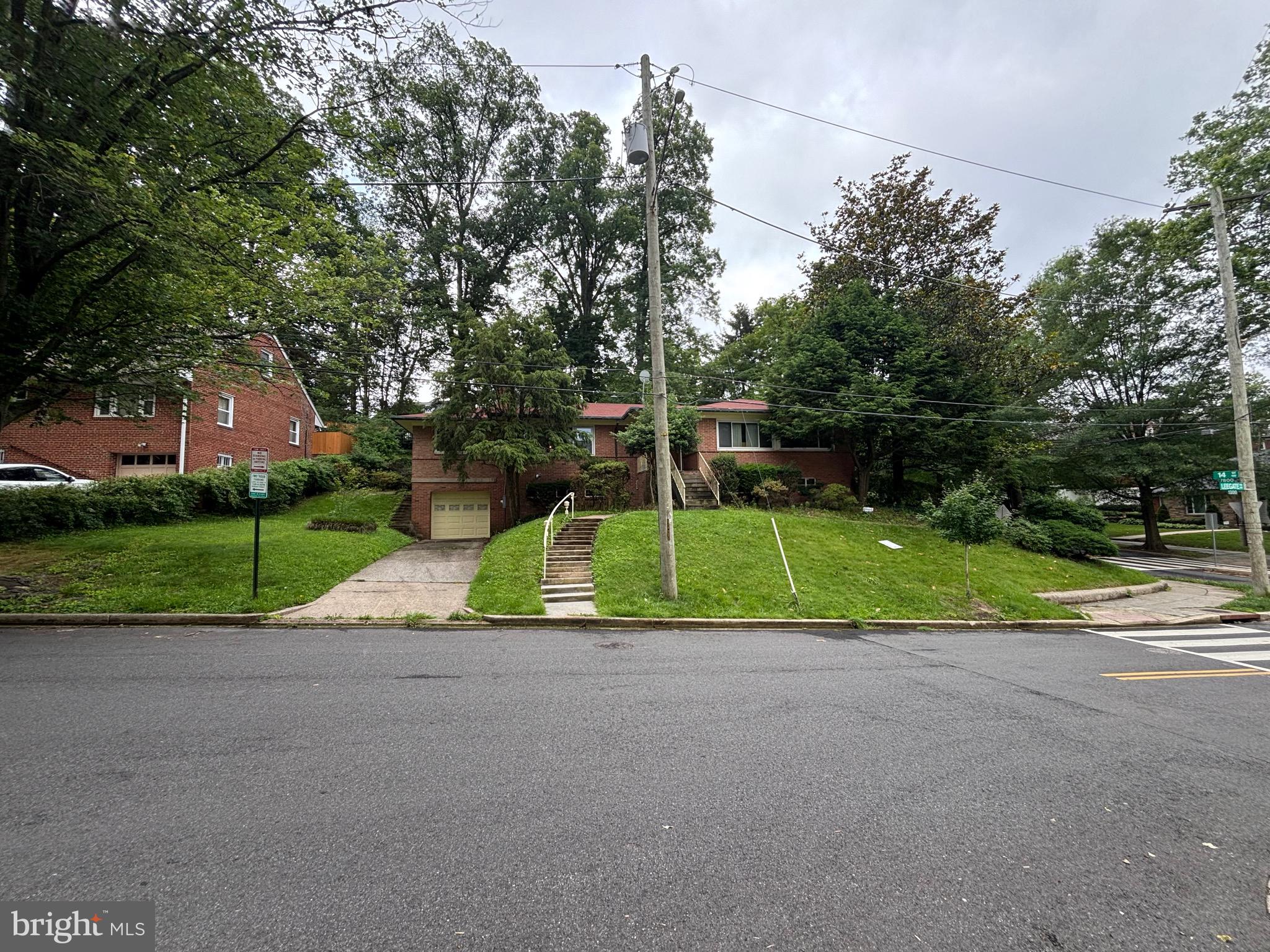 1366 LEEGATE ROAD NW