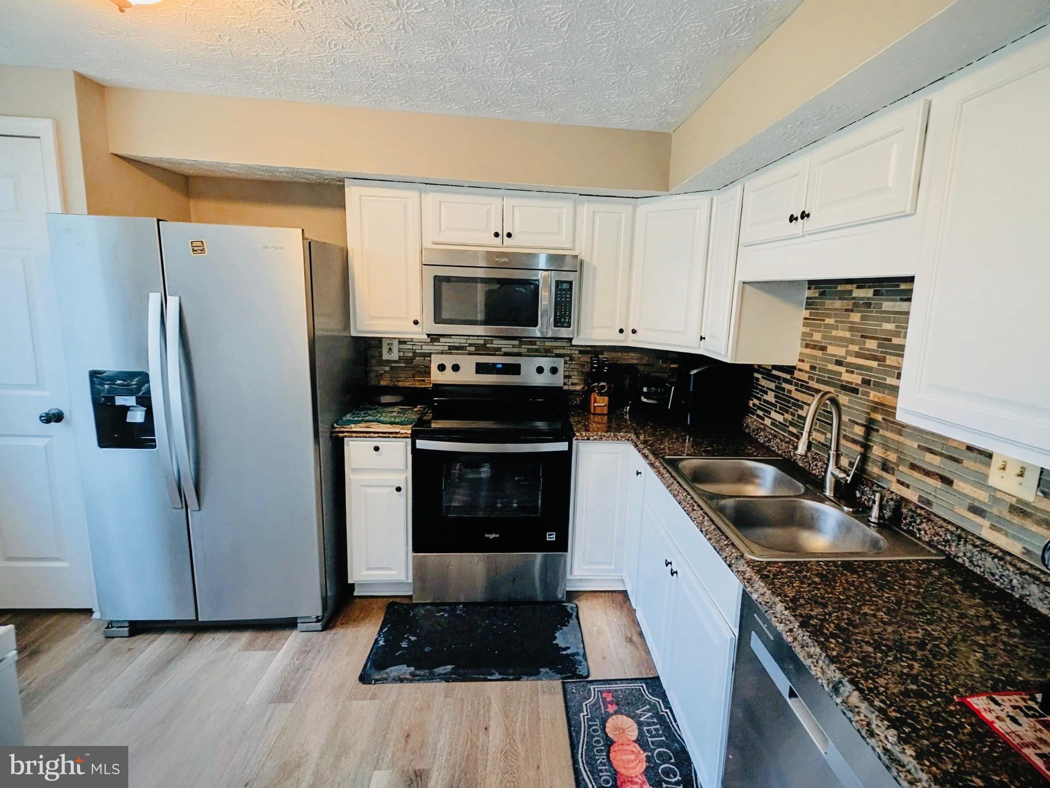 WILLOW HILLS - Residential