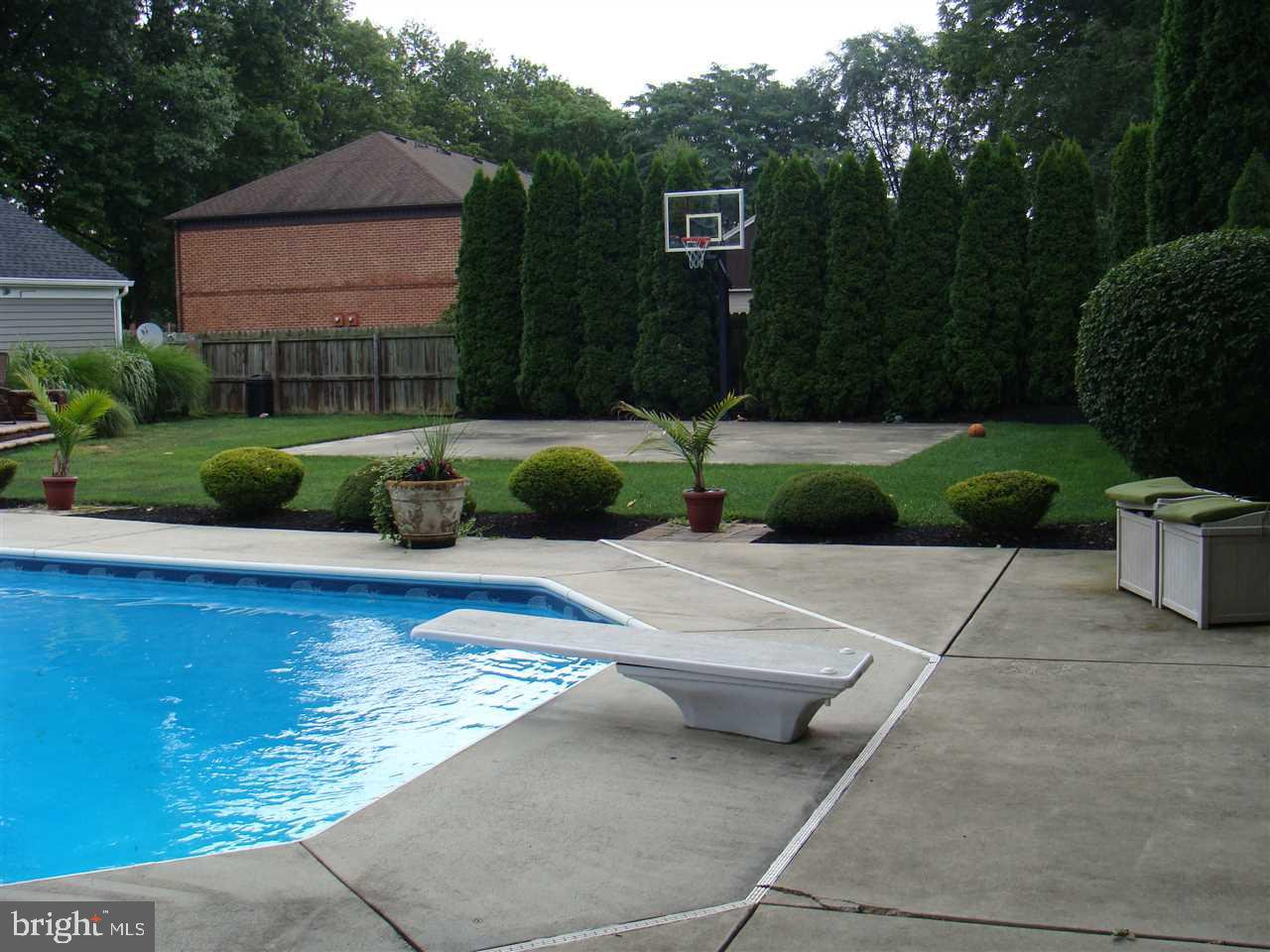 VILLAGE OF WESTOVER - Residential