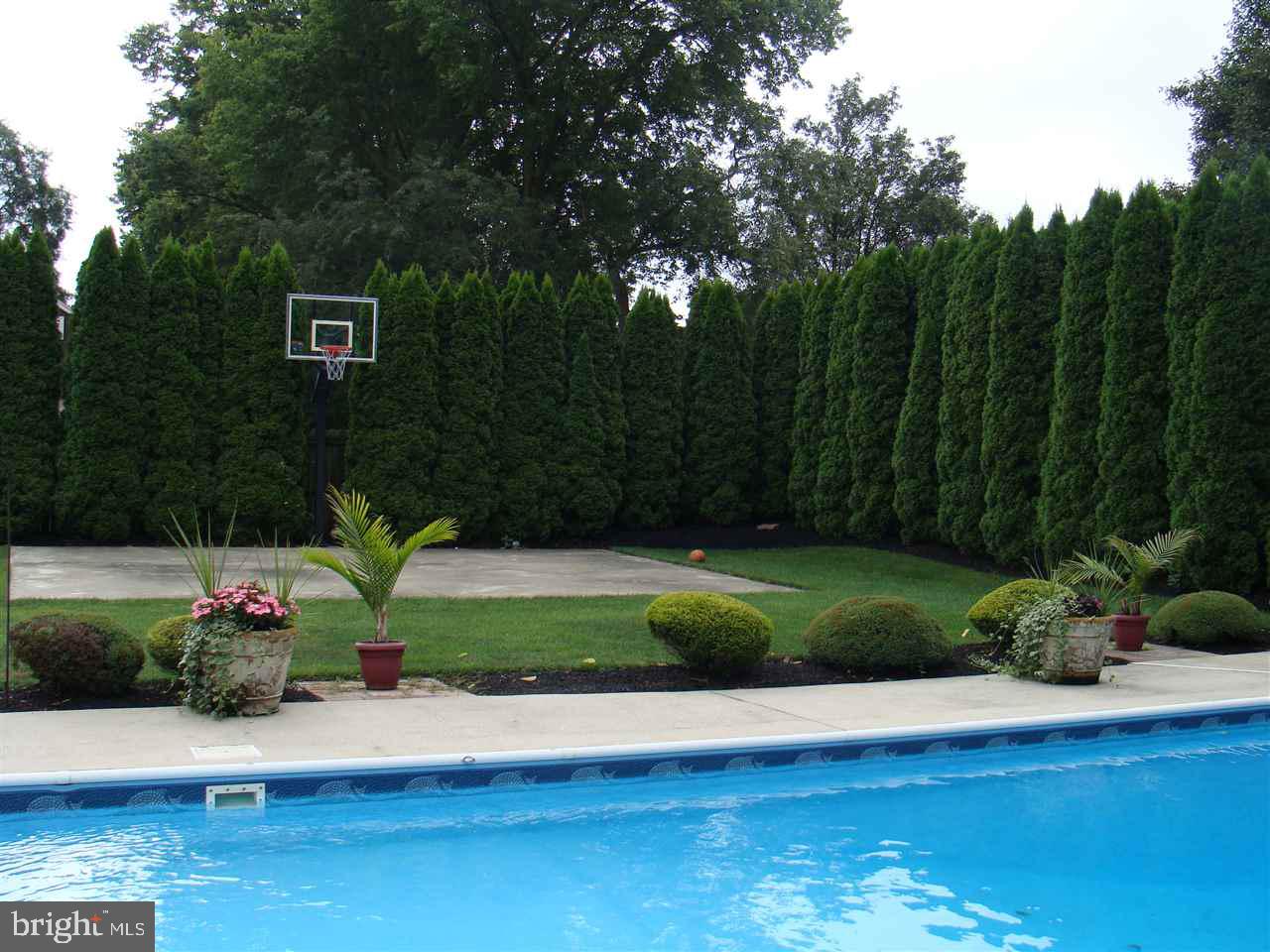 VILLAGE OF WESTOVER - Residential