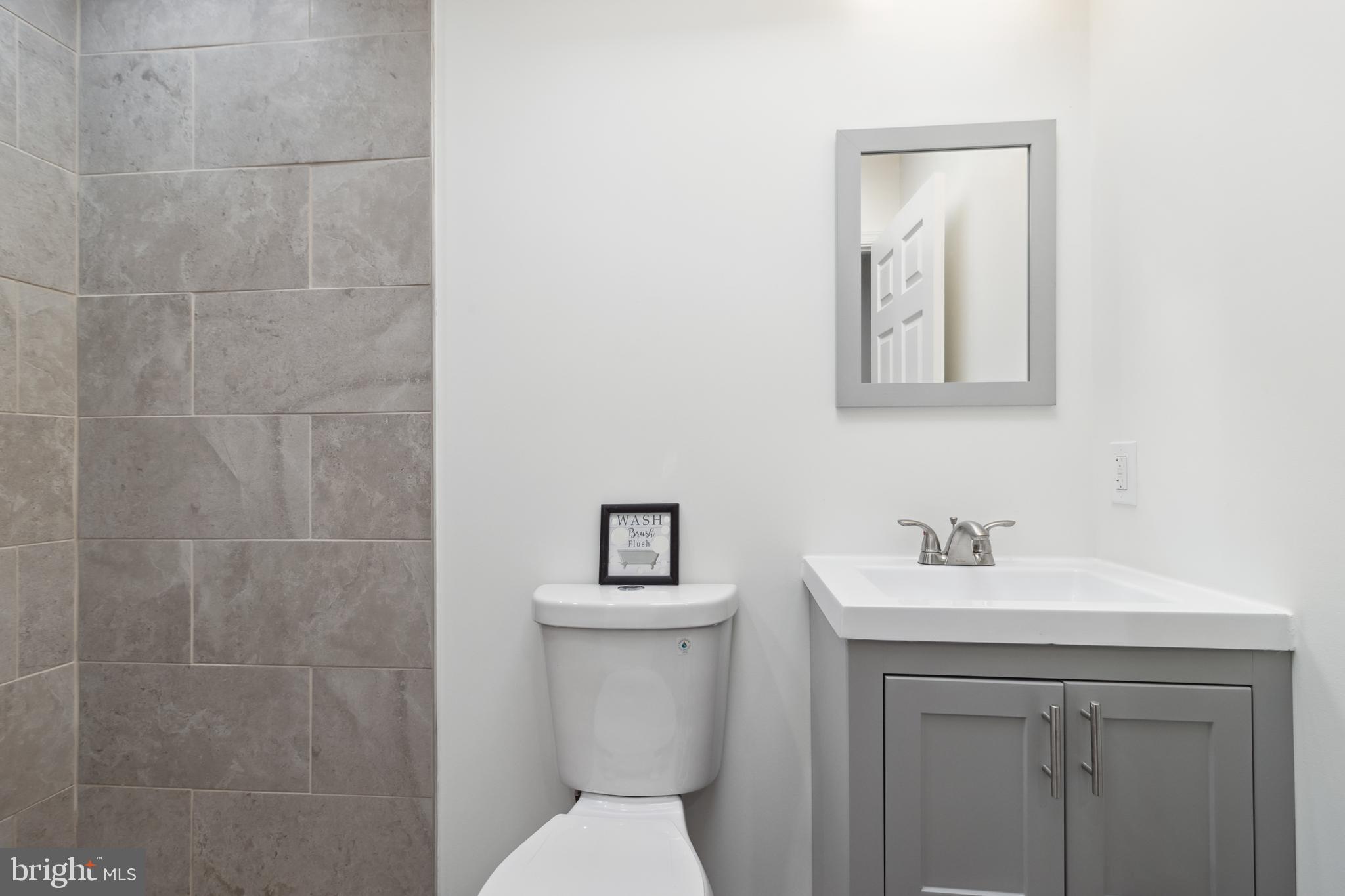 MIDDLE EAST - Residential Lease