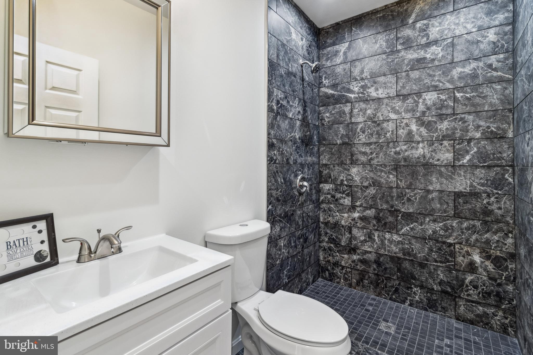 MIDDLE EAST - Residential Lease