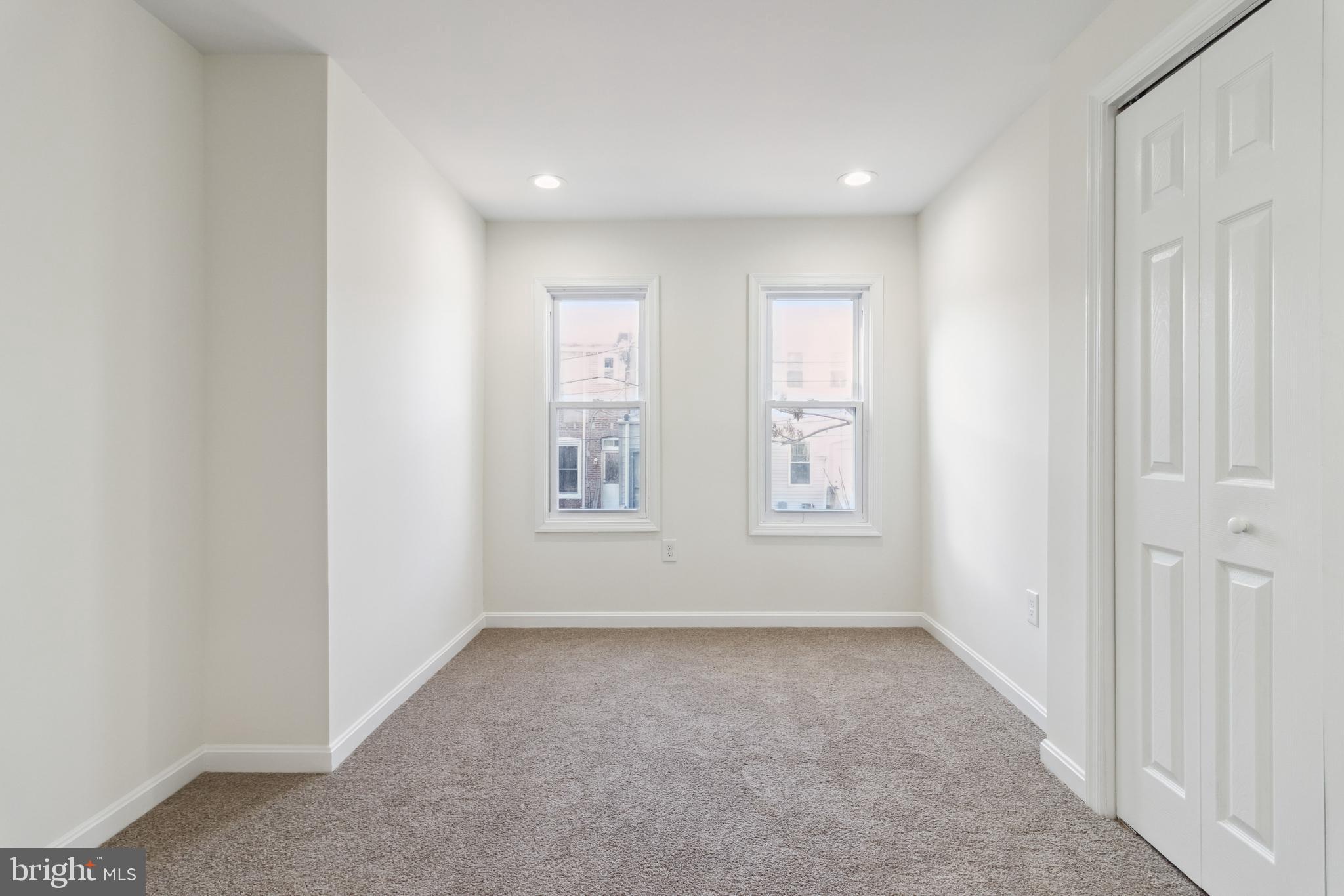 MIDDLE EAST - Residential Lease