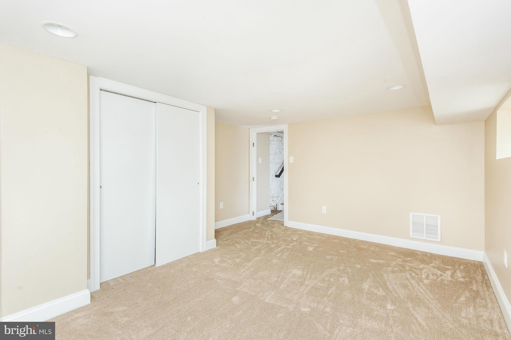 HAMPDEN HISTORIC DISTRICT - Residential