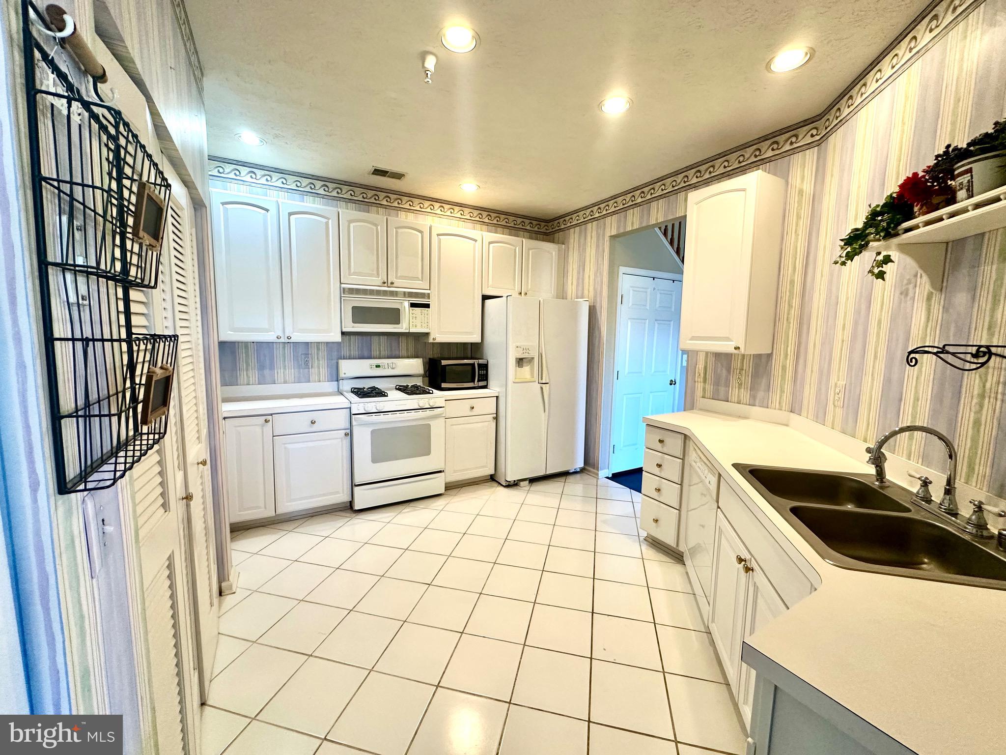 WHITE MARSH - Residential