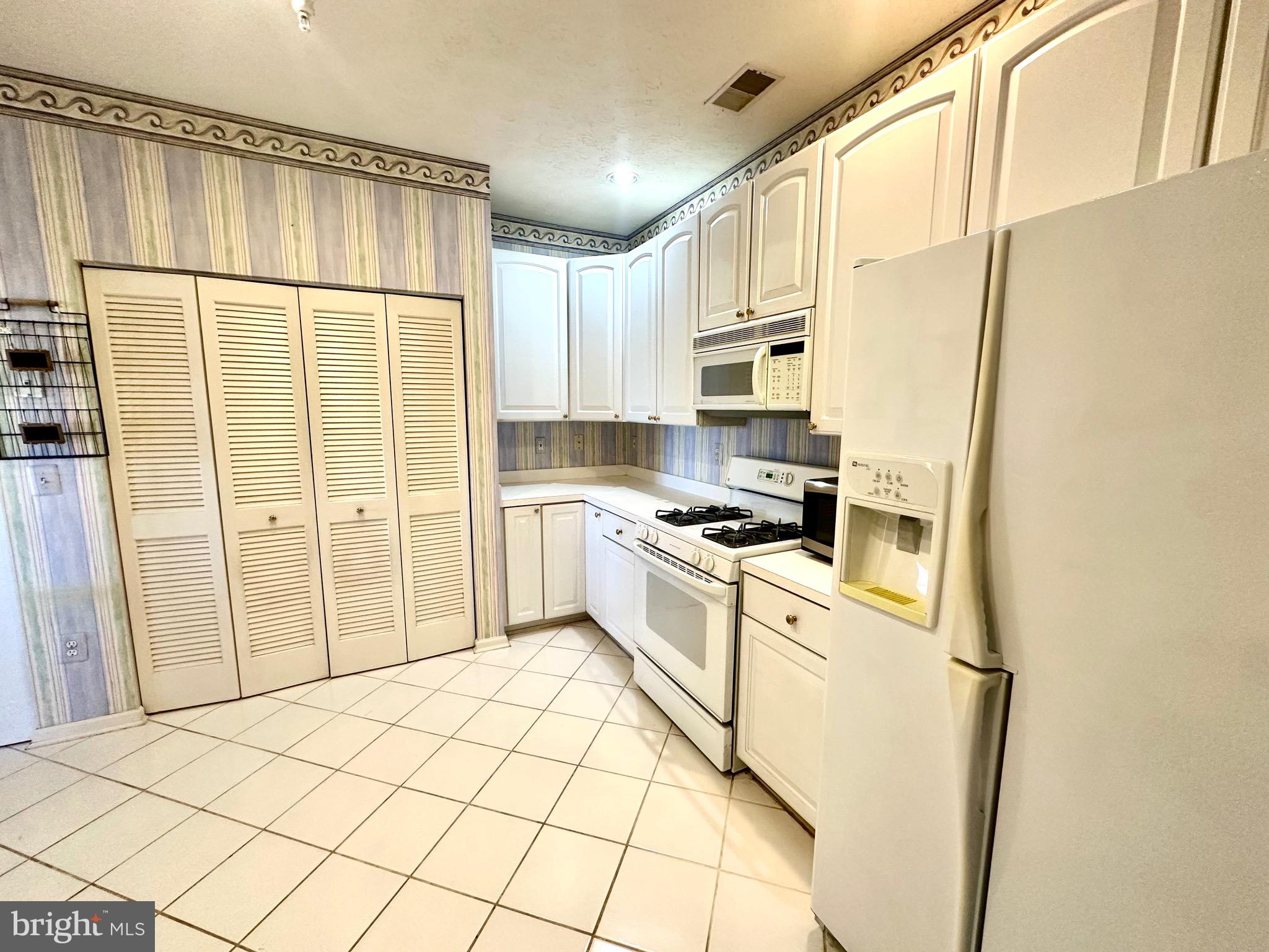 WHITE MARSH - Residential