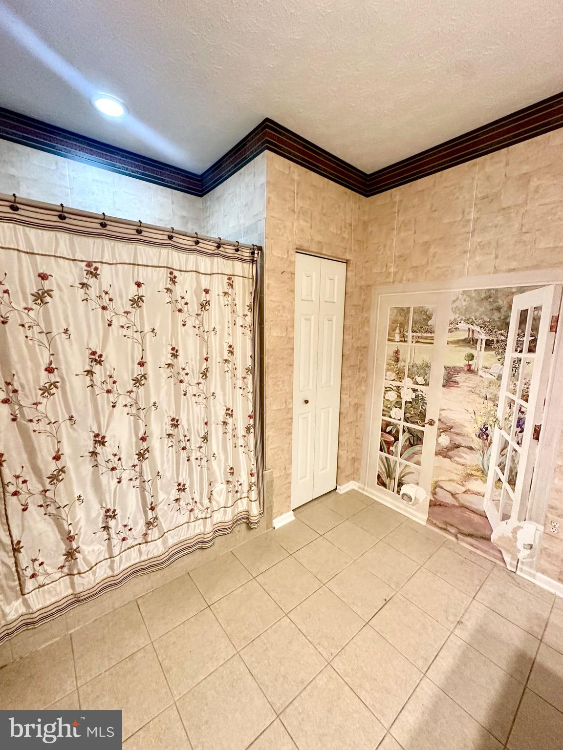 WHITE MARSH - Residential