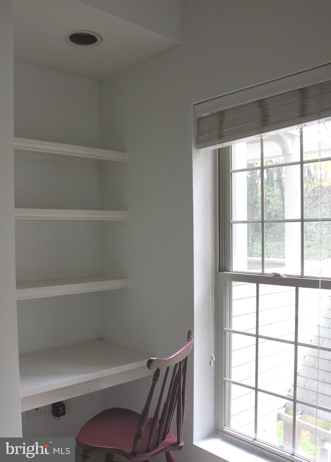 PENDERBROOK SQUARE CONDOMINIUMS - Residential Lease