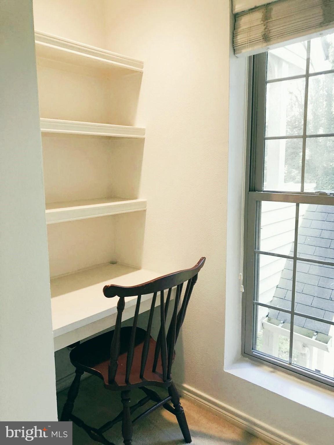 PENDERBROOK SQUARE CONDOMINIUMS - Residential Lease