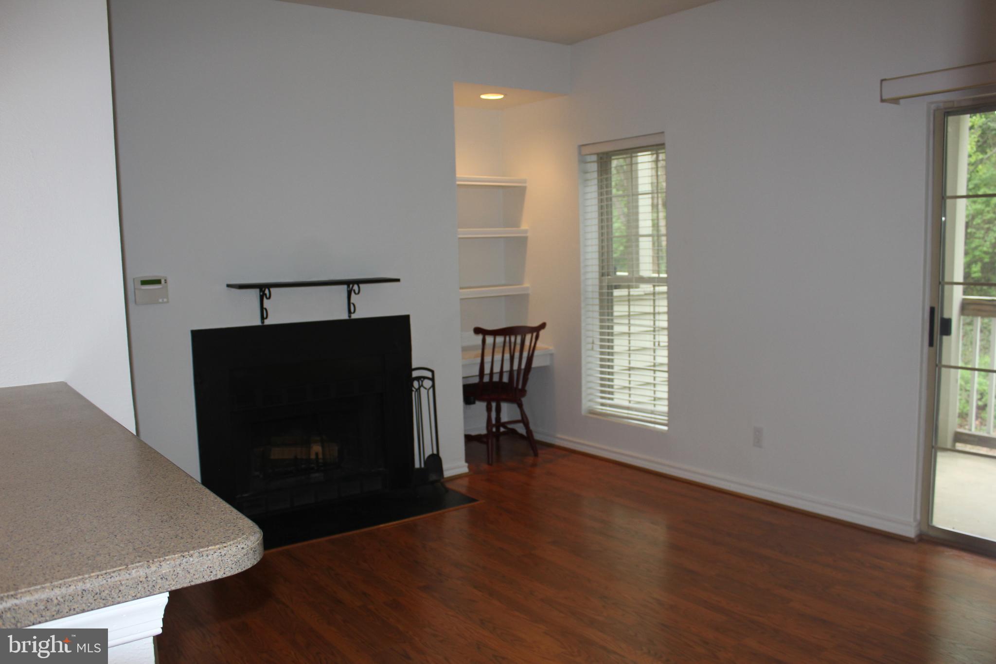 PENDERBROOK SQUARE CONDOMINIUMS - Residential Lease