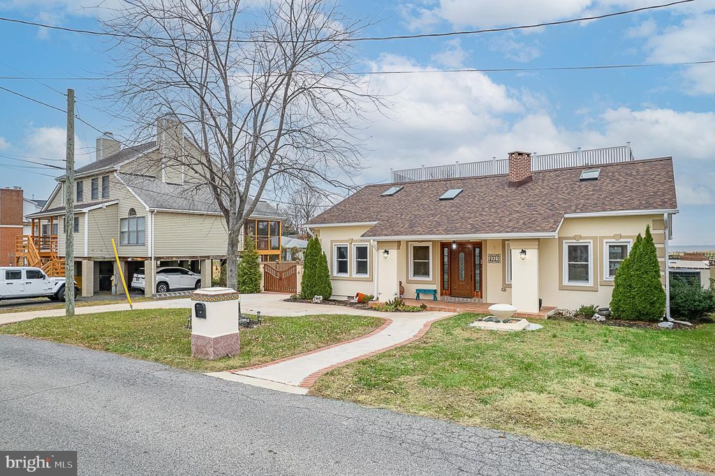 Photo of 4919 Mariners Drive, SHADY SIDE, MD 20764 (MLS # MDAA2133124)