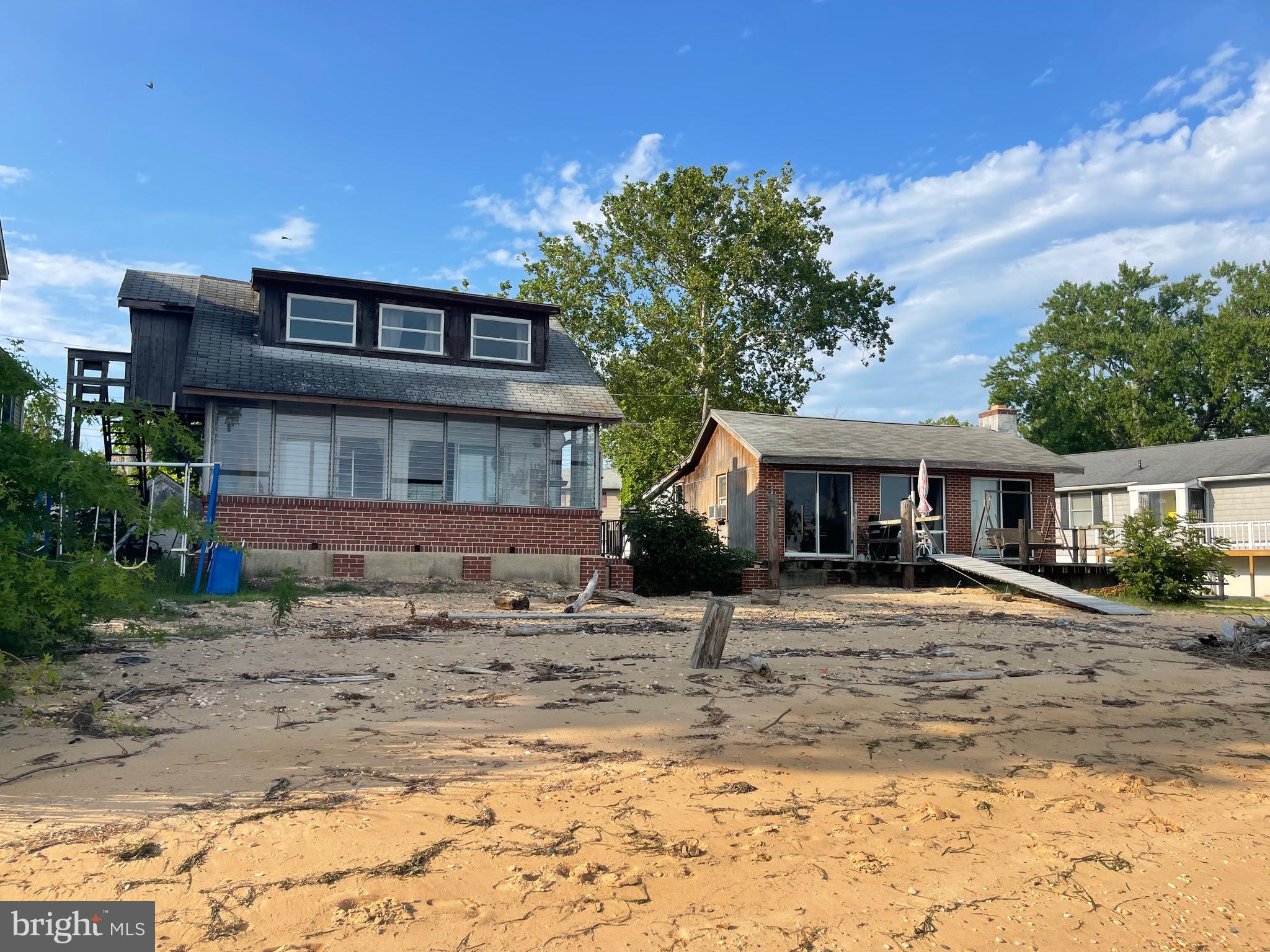 COULTERS POINT - Residential