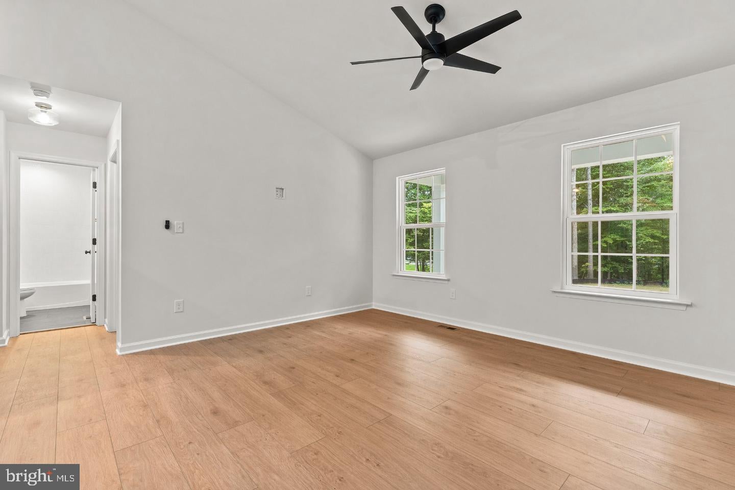2803 AMY DRIVE