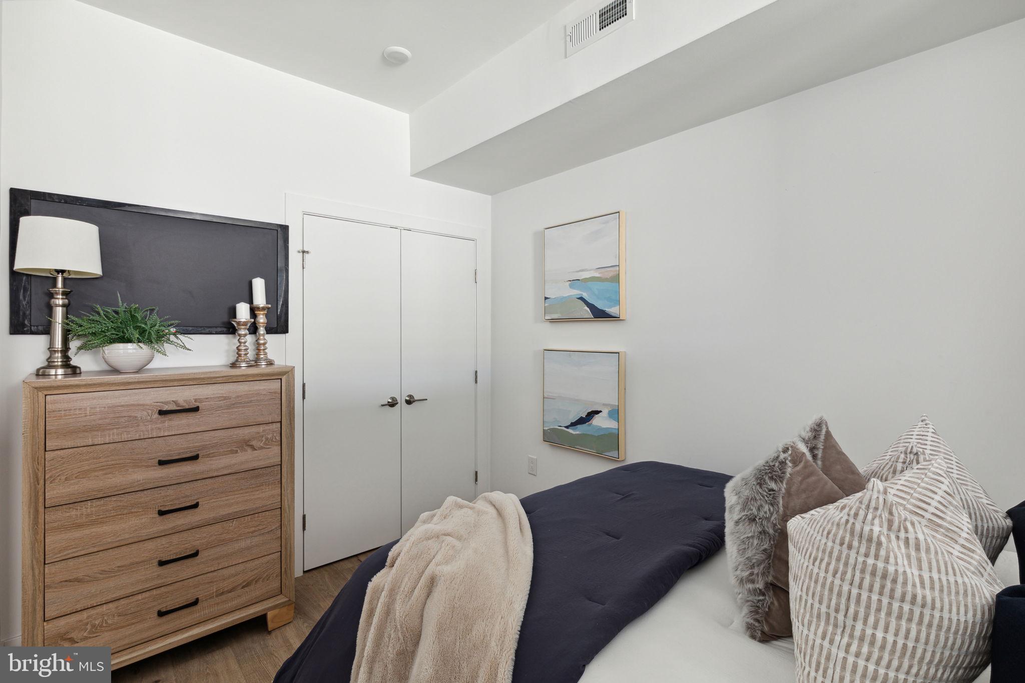 POINT BREEZE - Residential Lease