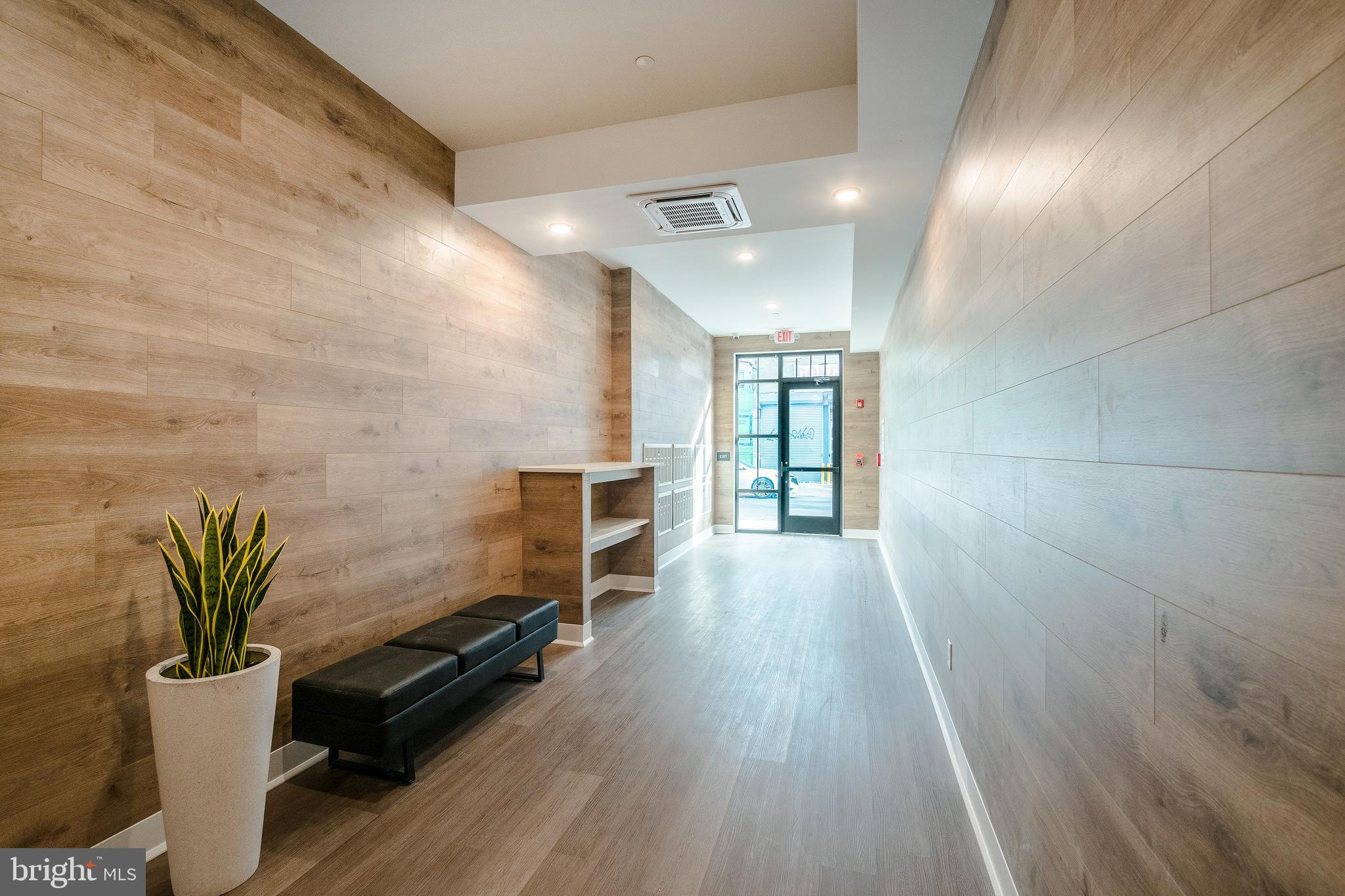 POINT BREEZE - Residential Lease