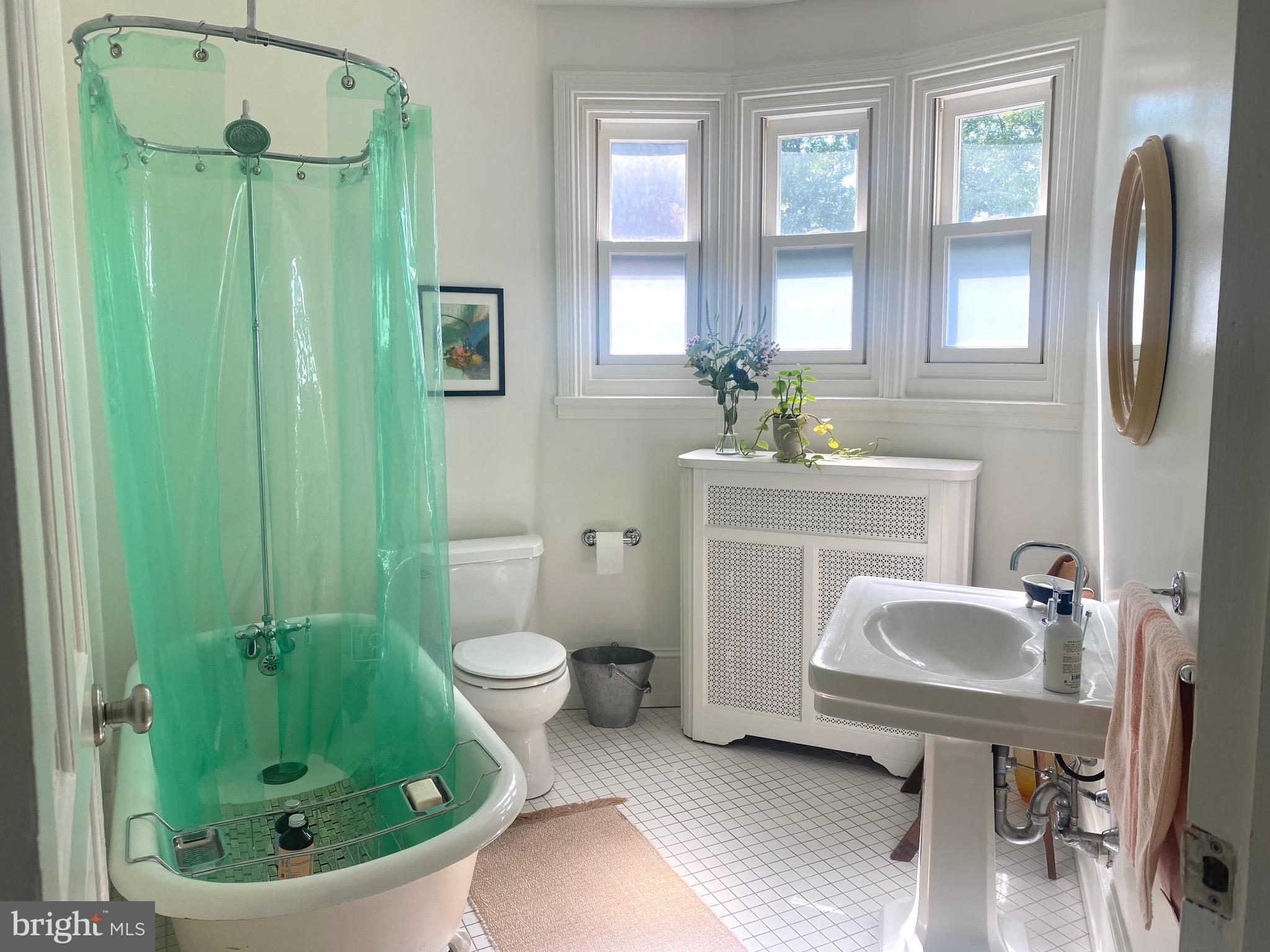 SPRUCE HILL - Residential