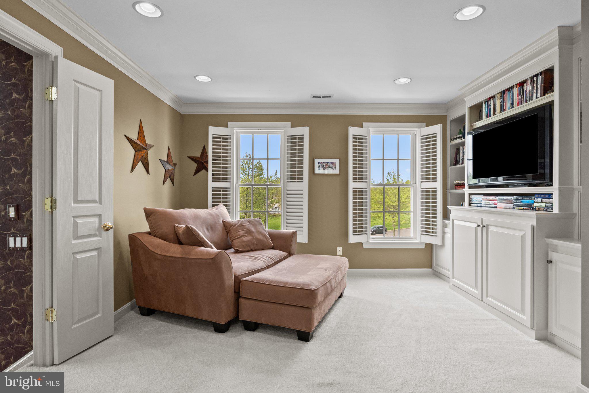 SYMPHONY AT SOLEBURY - Residential