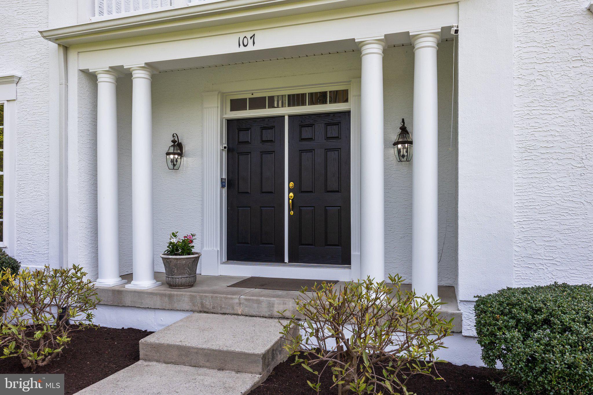 SYMPHONY AT SOLEBURY - Residential