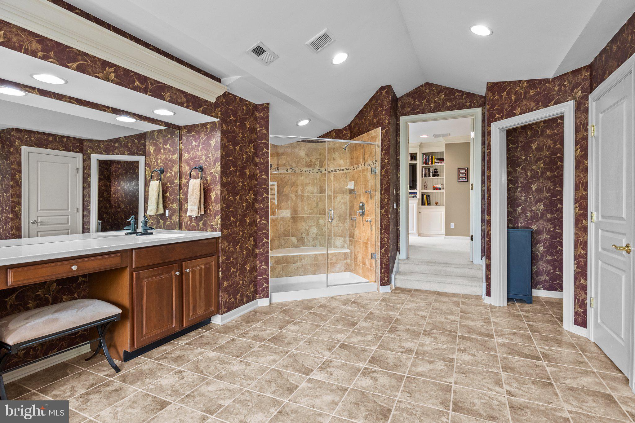 SYMPHONY AT SOLEBURY - Residential