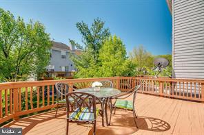 VALLEY STREAM ESTATES - Residential