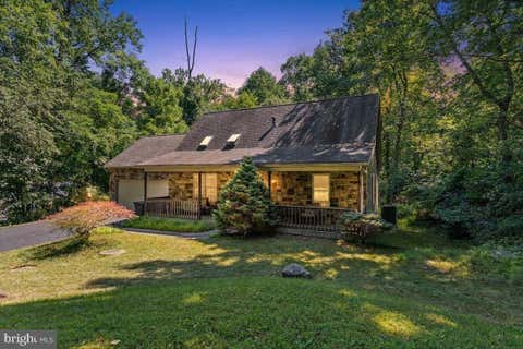 Homes For Sale - 682 Woodburne Road<br/> York County, LEWISBERRY, PA 17339